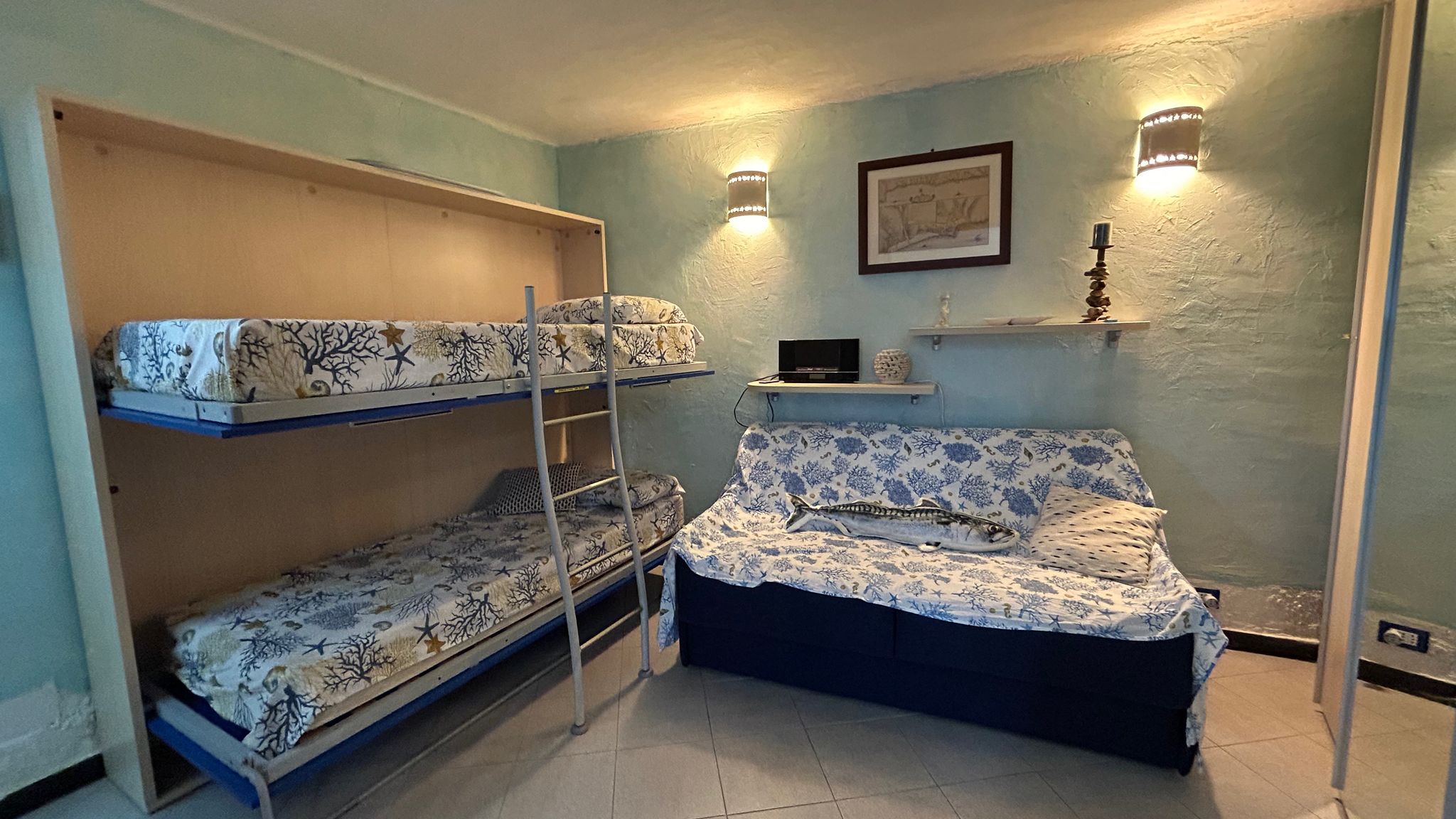 Italianway Monterosso al Mare Pippo Cosy flat Central with A/C near beaches