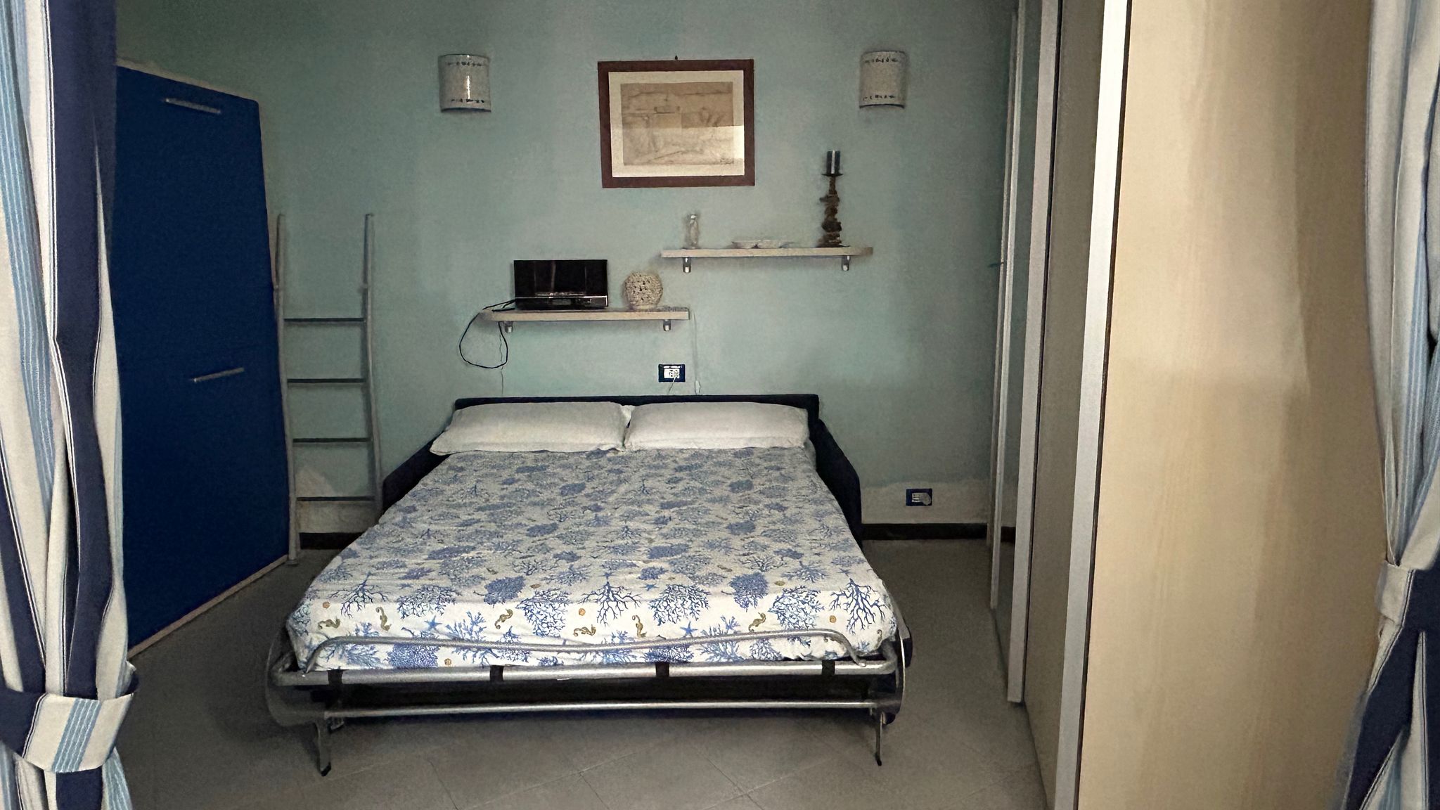 Italianway Monterosso al Mare Pippo Cosy flat Central with A/C near beaches