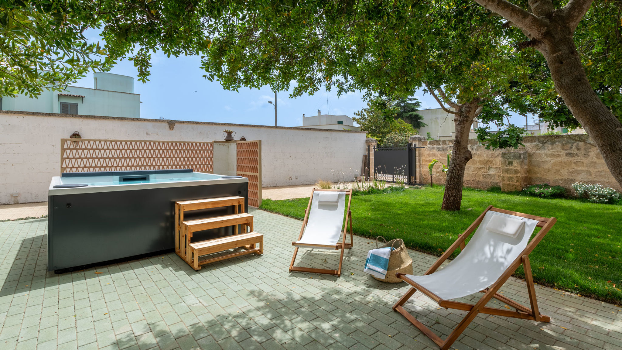 Italianway Nociglia Villa Giulia w/hot tub - Artemisia Homes