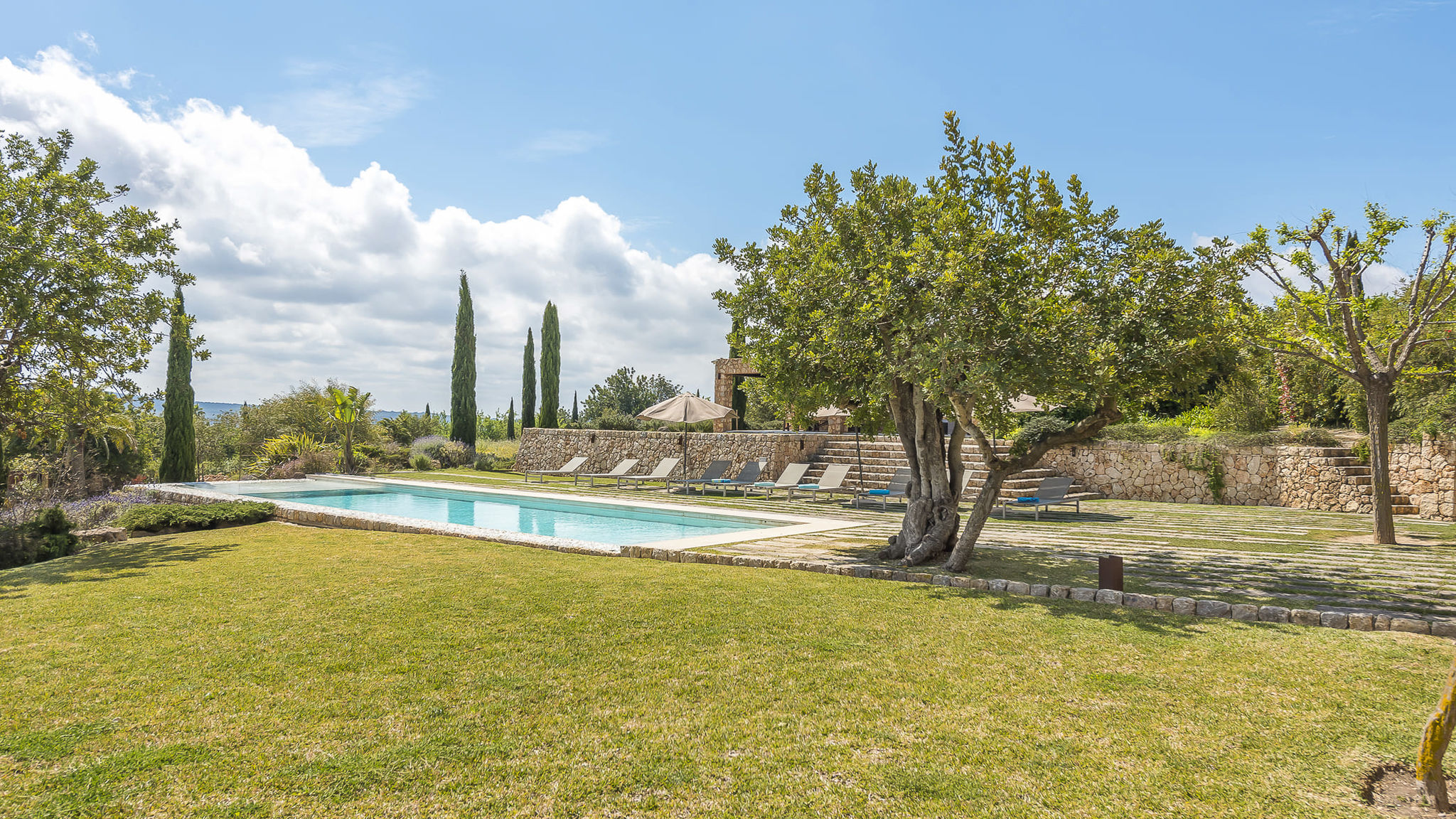 Italianway Santa Maria del Camí Finca Marisa