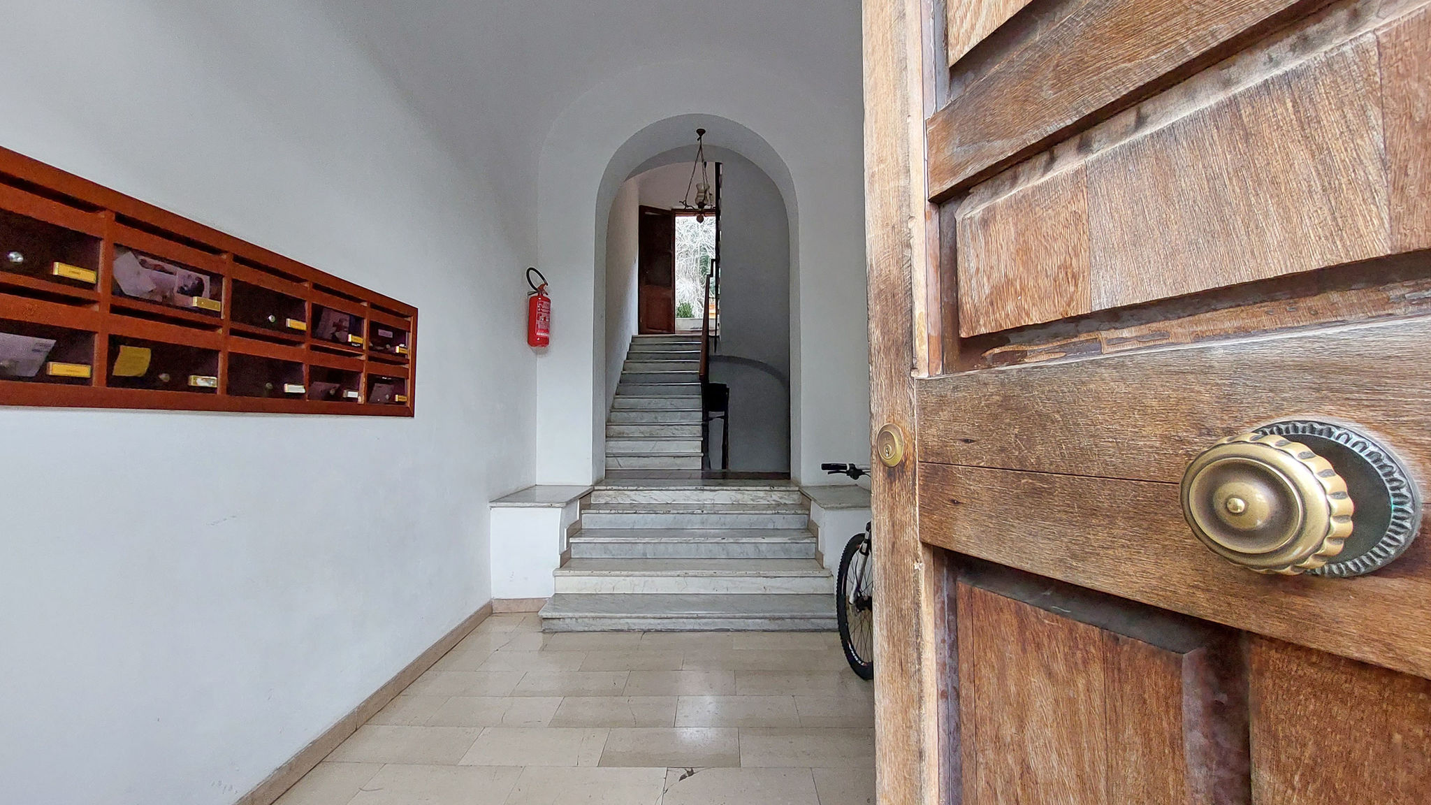 Italianway Roma La corte di San Paolo by Domus&Dimore