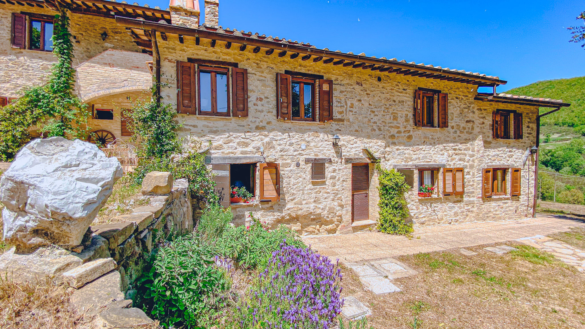 Italianway Assisi Ca' dei Lanari - RUOTA - 3 camere - 10 min Assisi