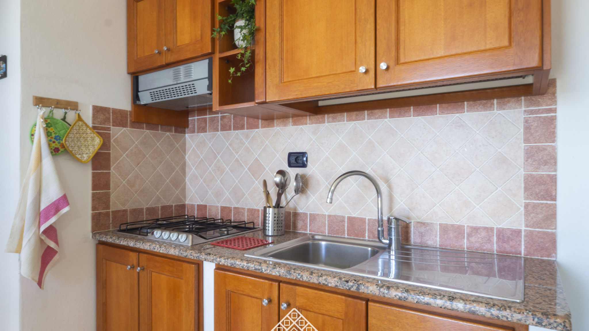 Italianway Bari Sardo Is Feminas 25 - Morada