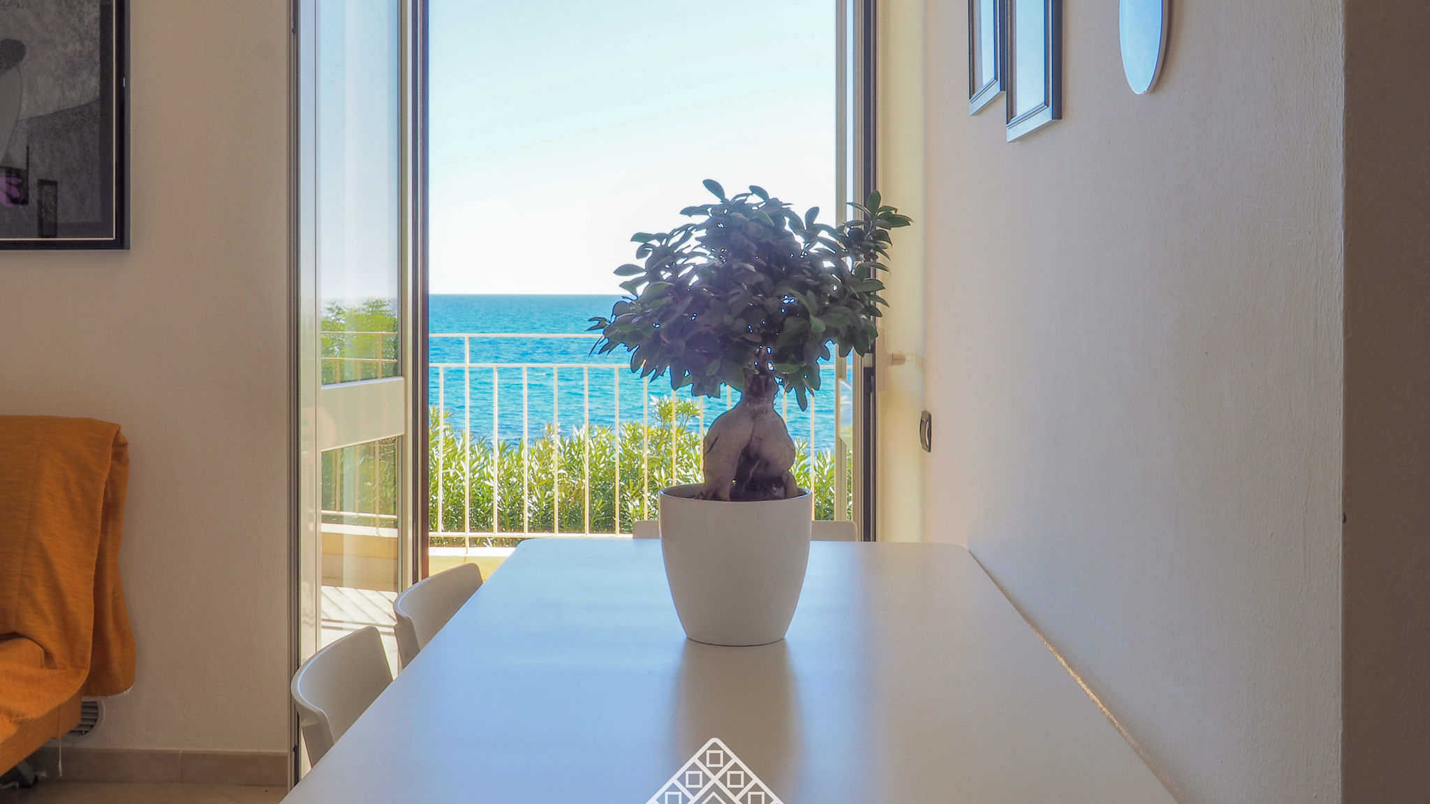 Italianway Bari Sardo Is Feminas 25 - Morada