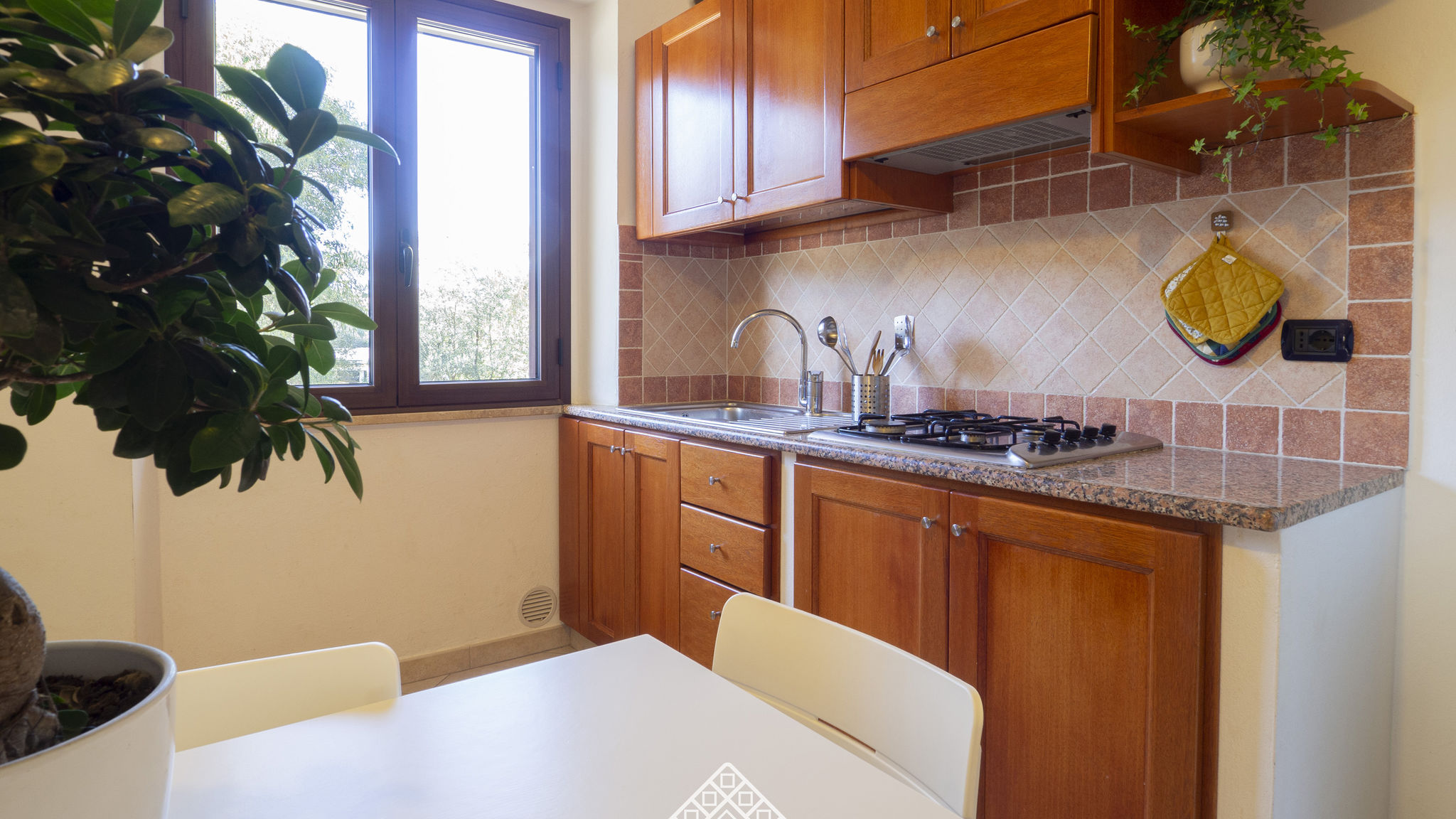 Italianway Bari Sardo Is Feminas 26 - Morada