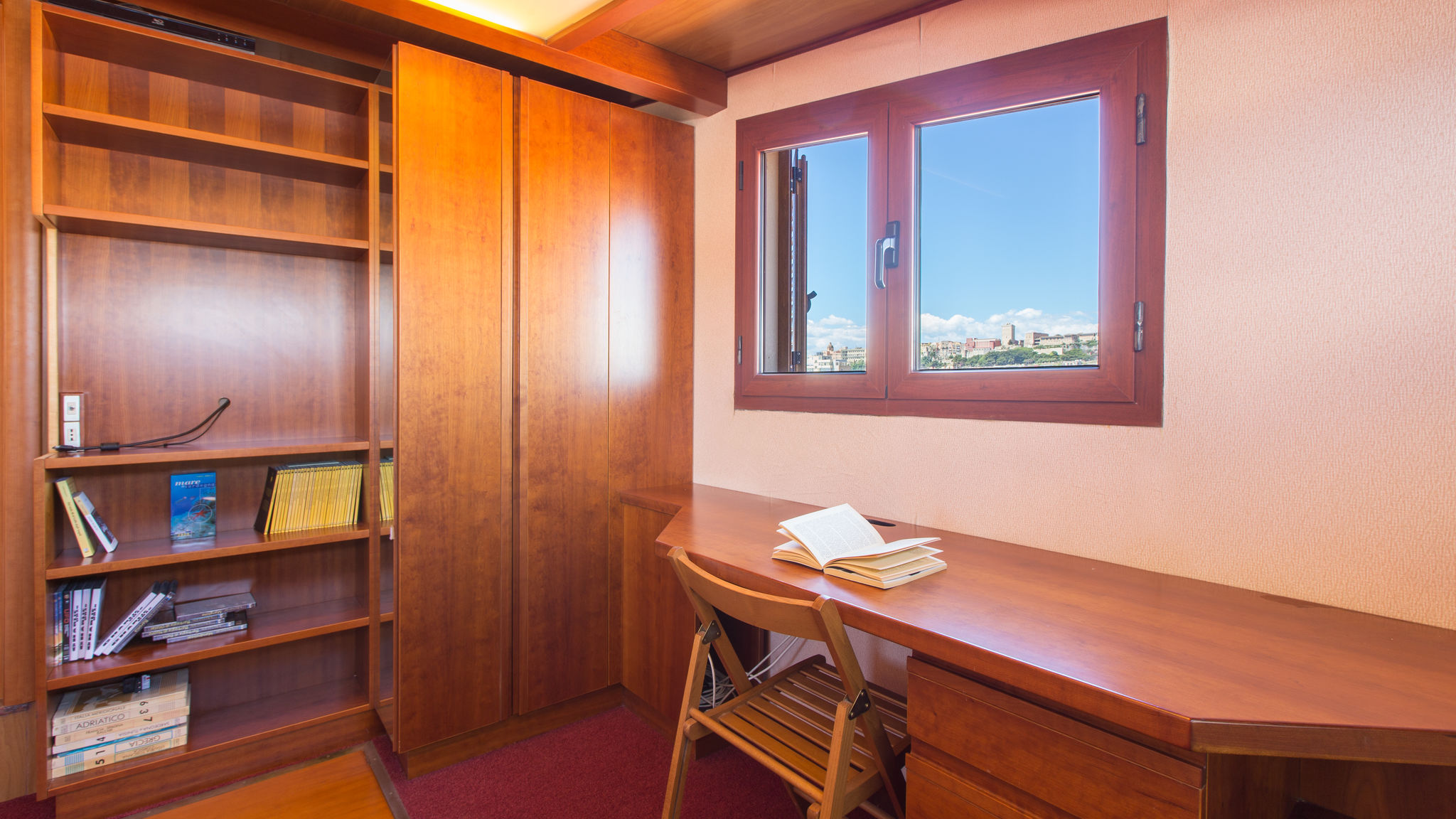 Italianway Cagliari Cagliari Upper House