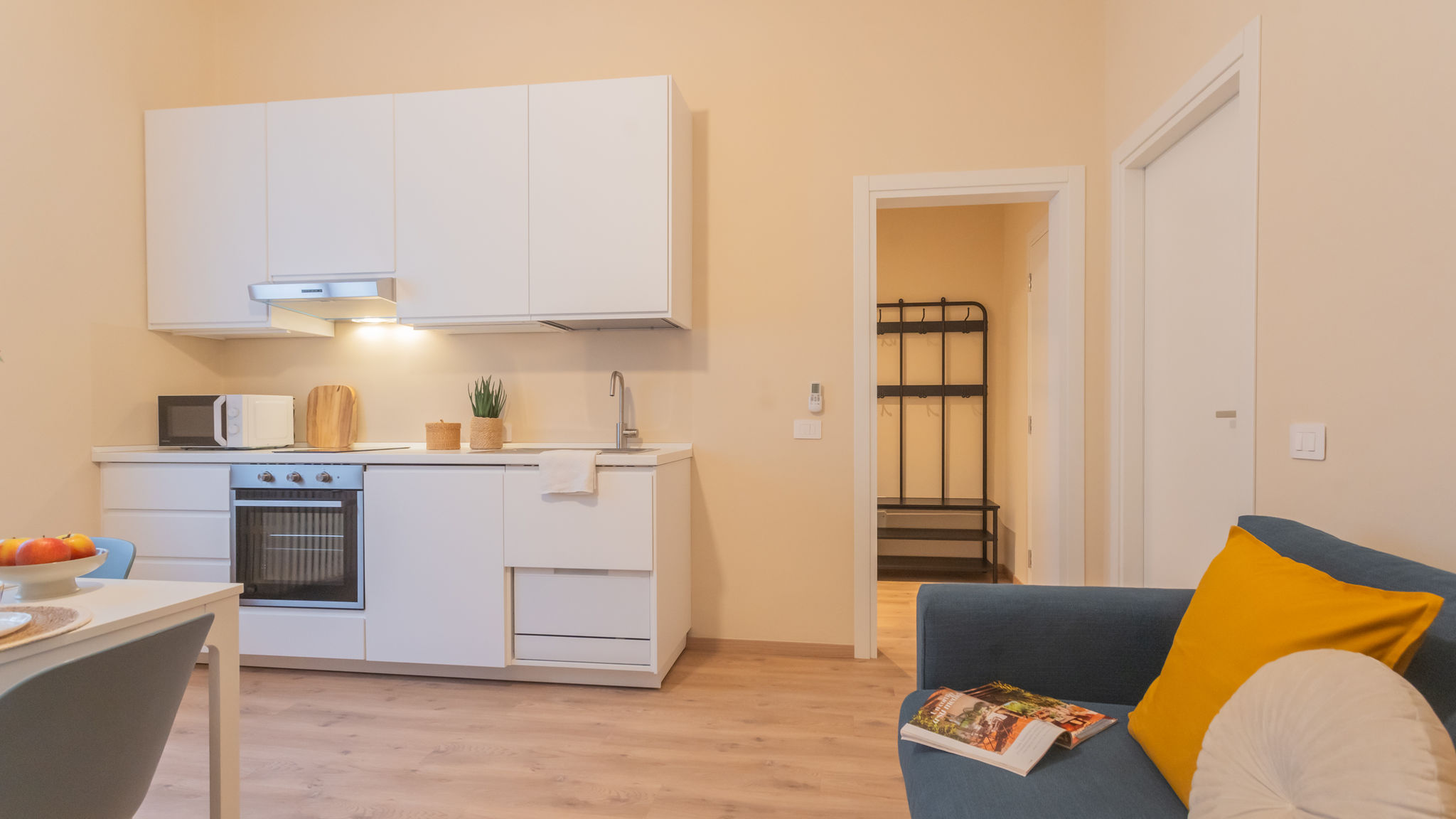 Italianway Como Simar Apartments nearby Como S.G. Train Station