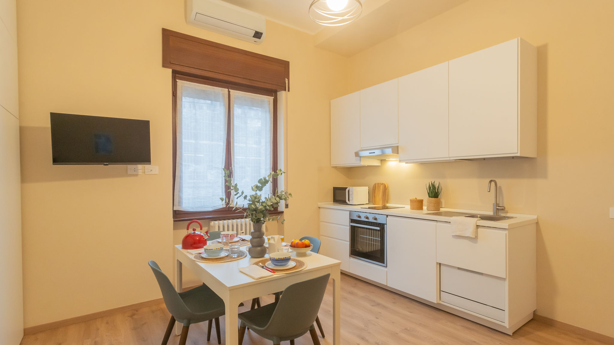 Italianway Como Simar Apartments nearby Como S.G. Train Station