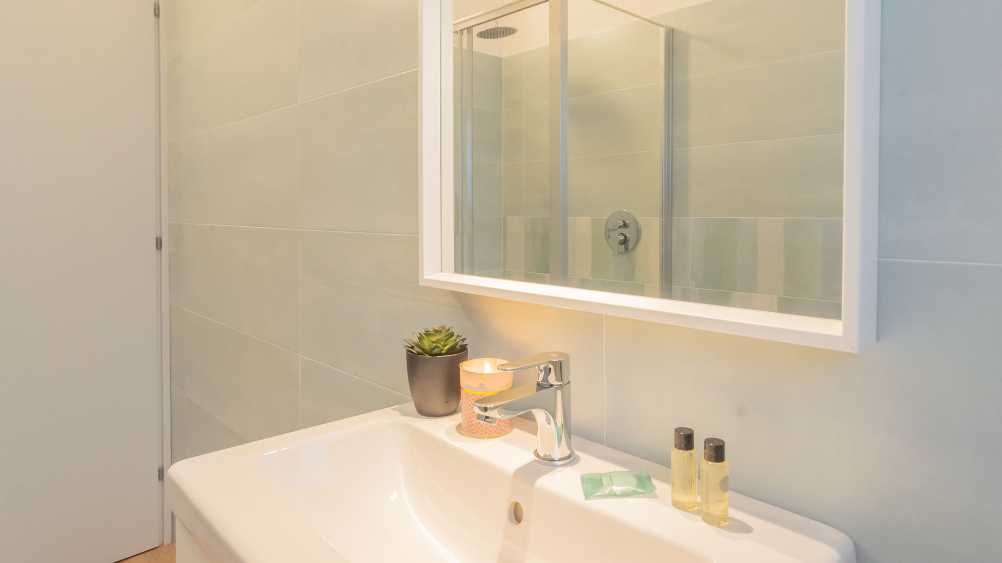 Italianway Como Simar Apartments nearby Como S.G. Train Station