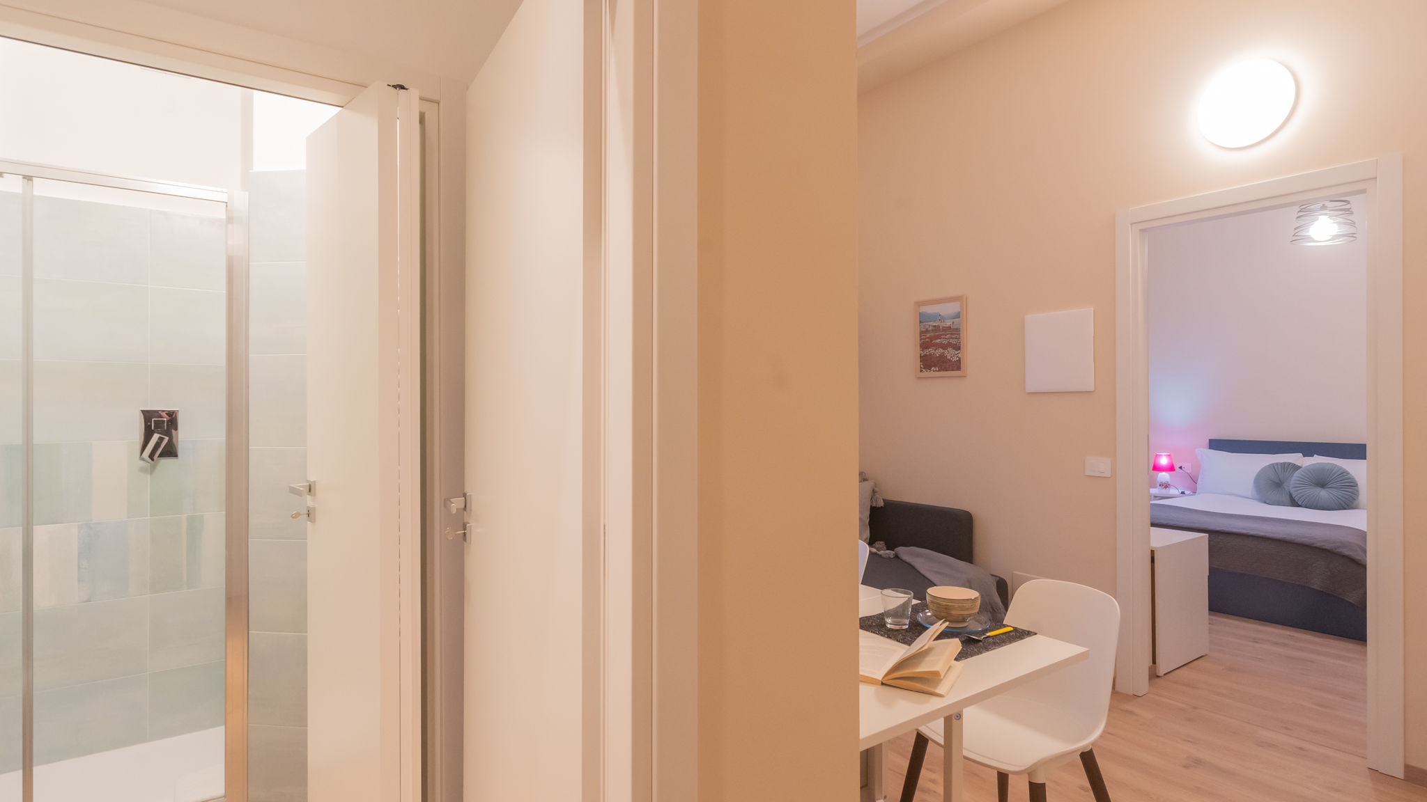 Italianway Como Simar Apartments nearby Como S.G. Train Station