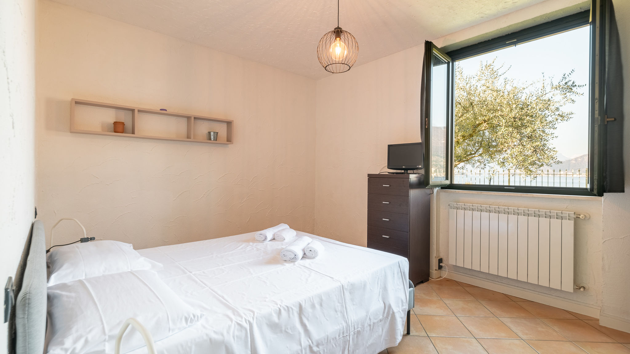 Italianway Sulzano Viola & Family Lake