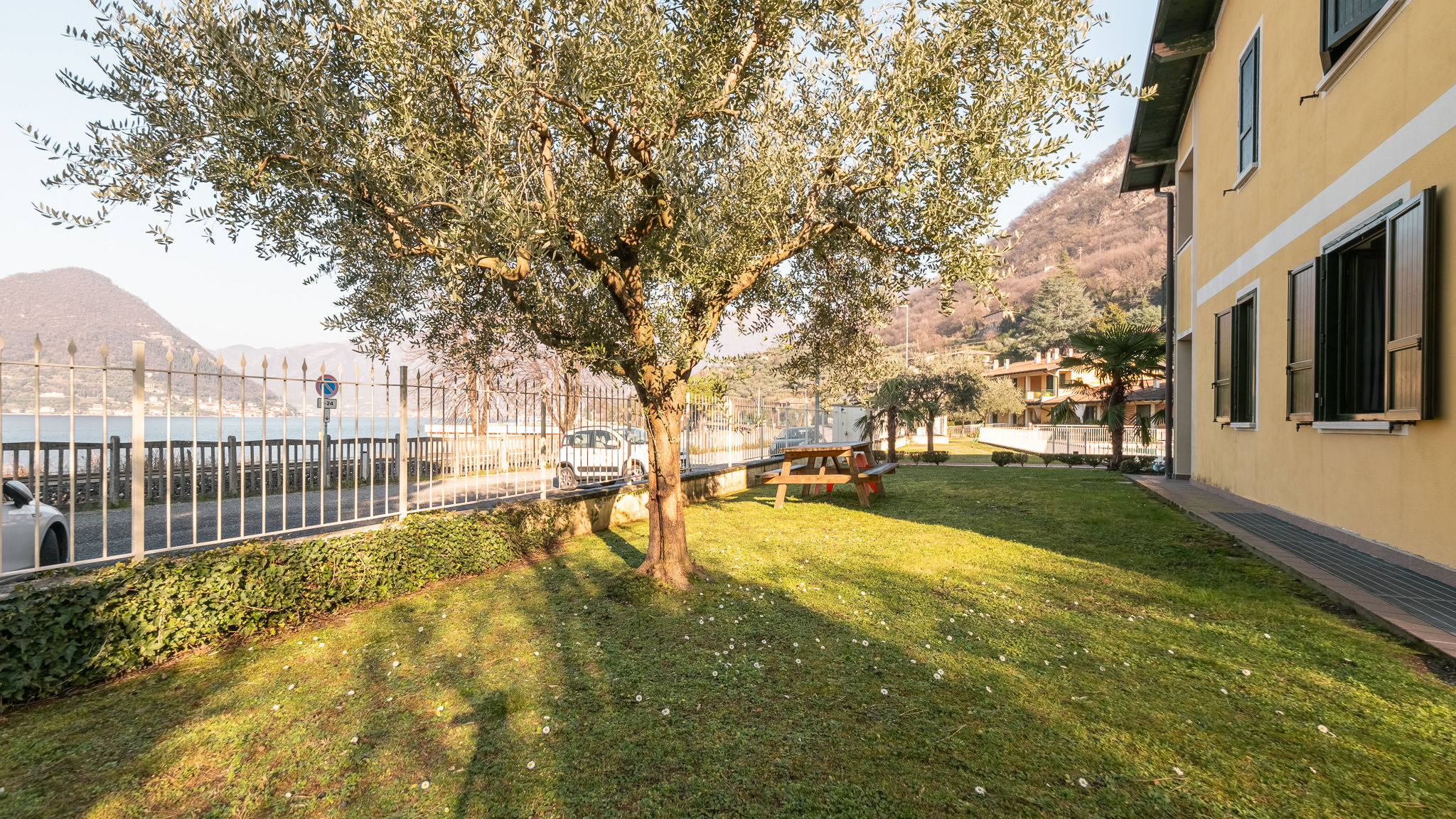 Italianway Sulzano Viola & Family Lake