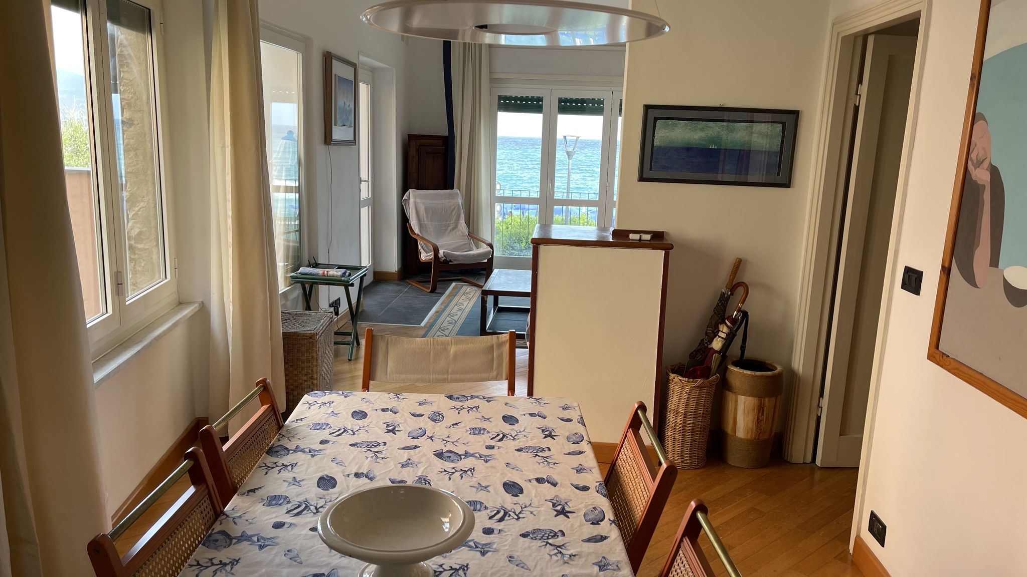 Italianway Monterosso al Mare Wind Rose House - By the BEACH with AC & Parking