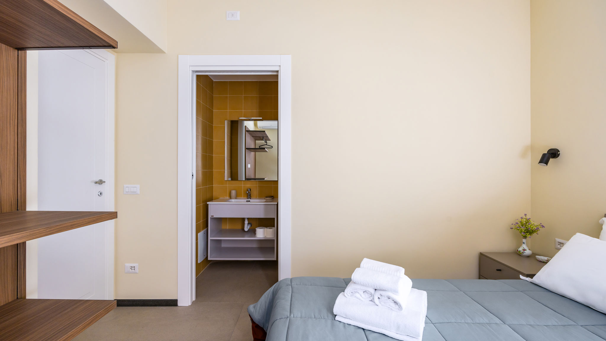 Italianway Napoli La Pinacoteca - V. Irolli