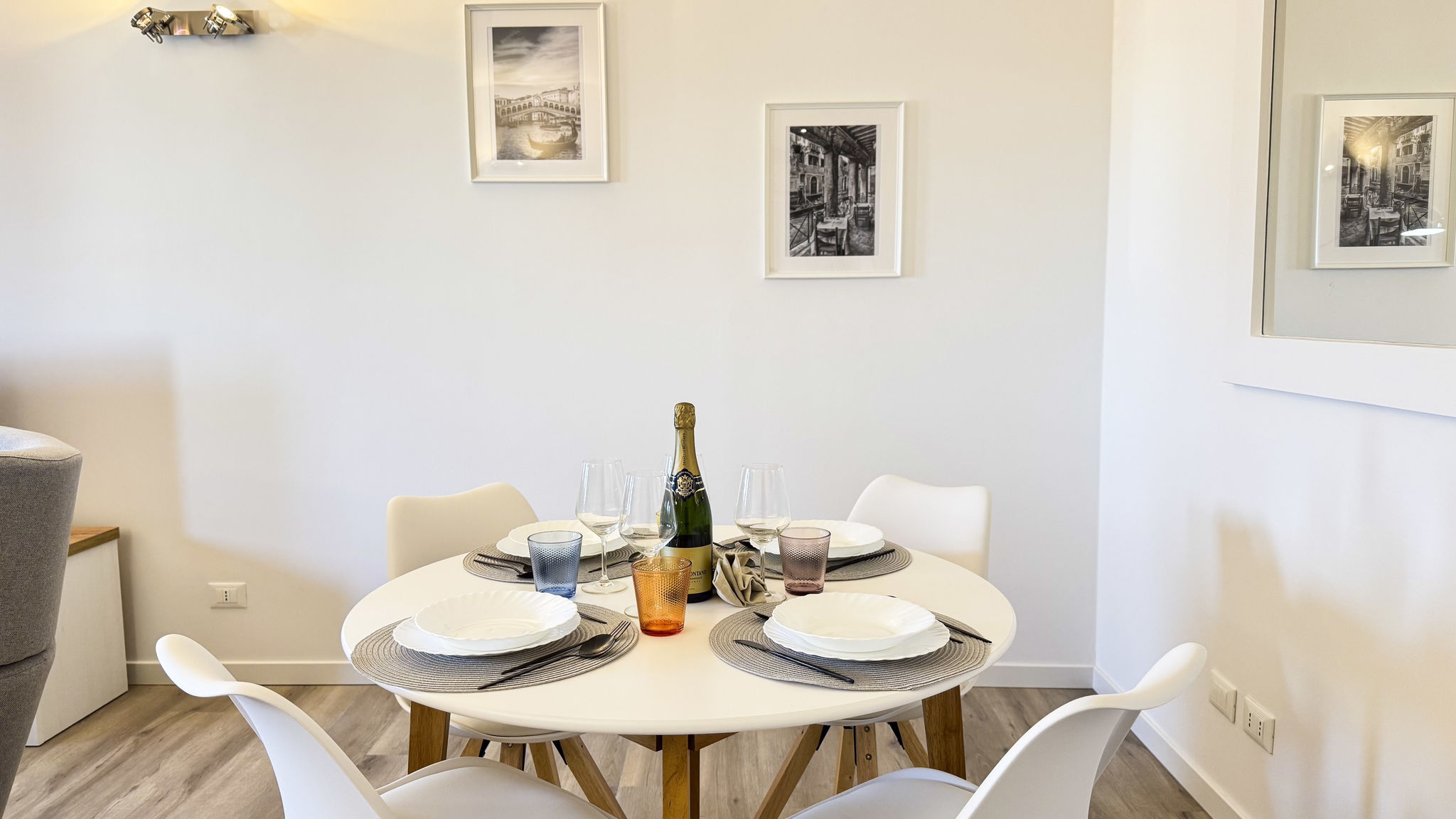 CA.SA CHECK Venezia Venezia Dream Stay