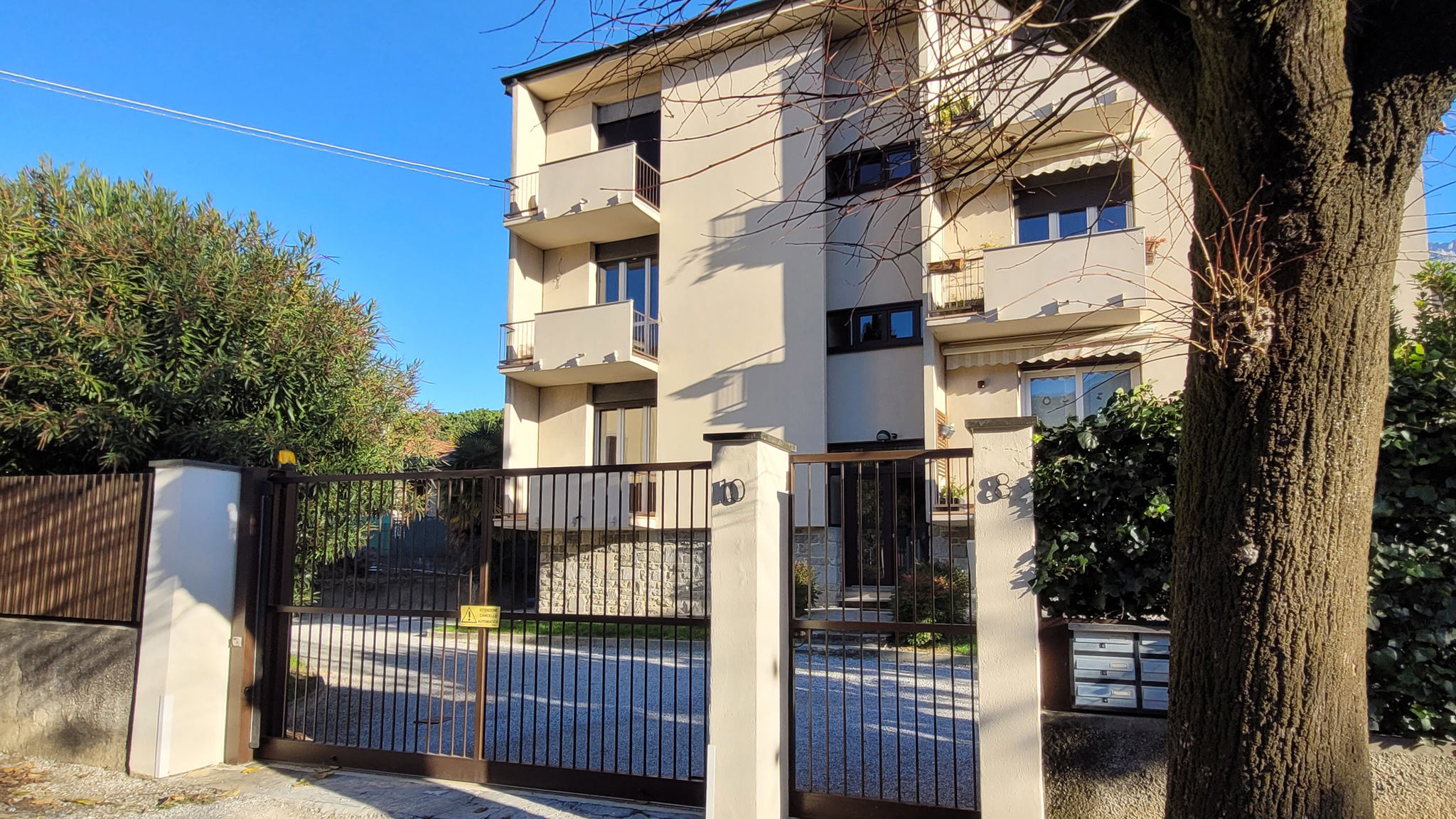 Italianway Mandello del Lario Guzzi Lovers: La vacanza perfetta a Mandello