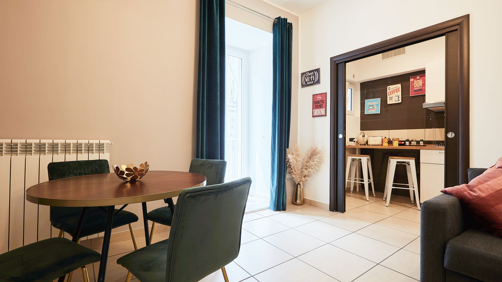 Italianway Napoli Vicky's Luxury Guesthouse by NapoliApartments