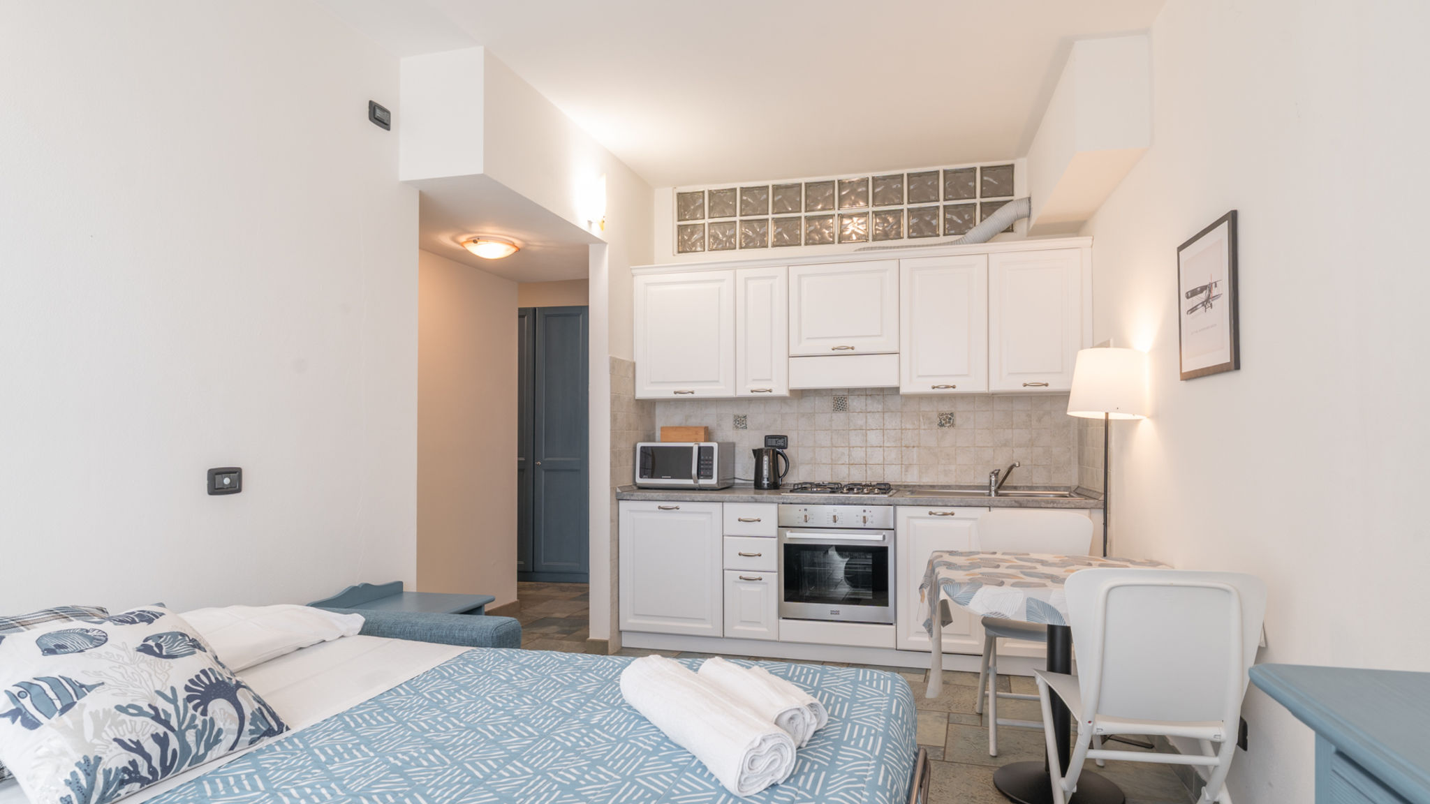 Italianway Bellano Glicine sul Lago - Breva