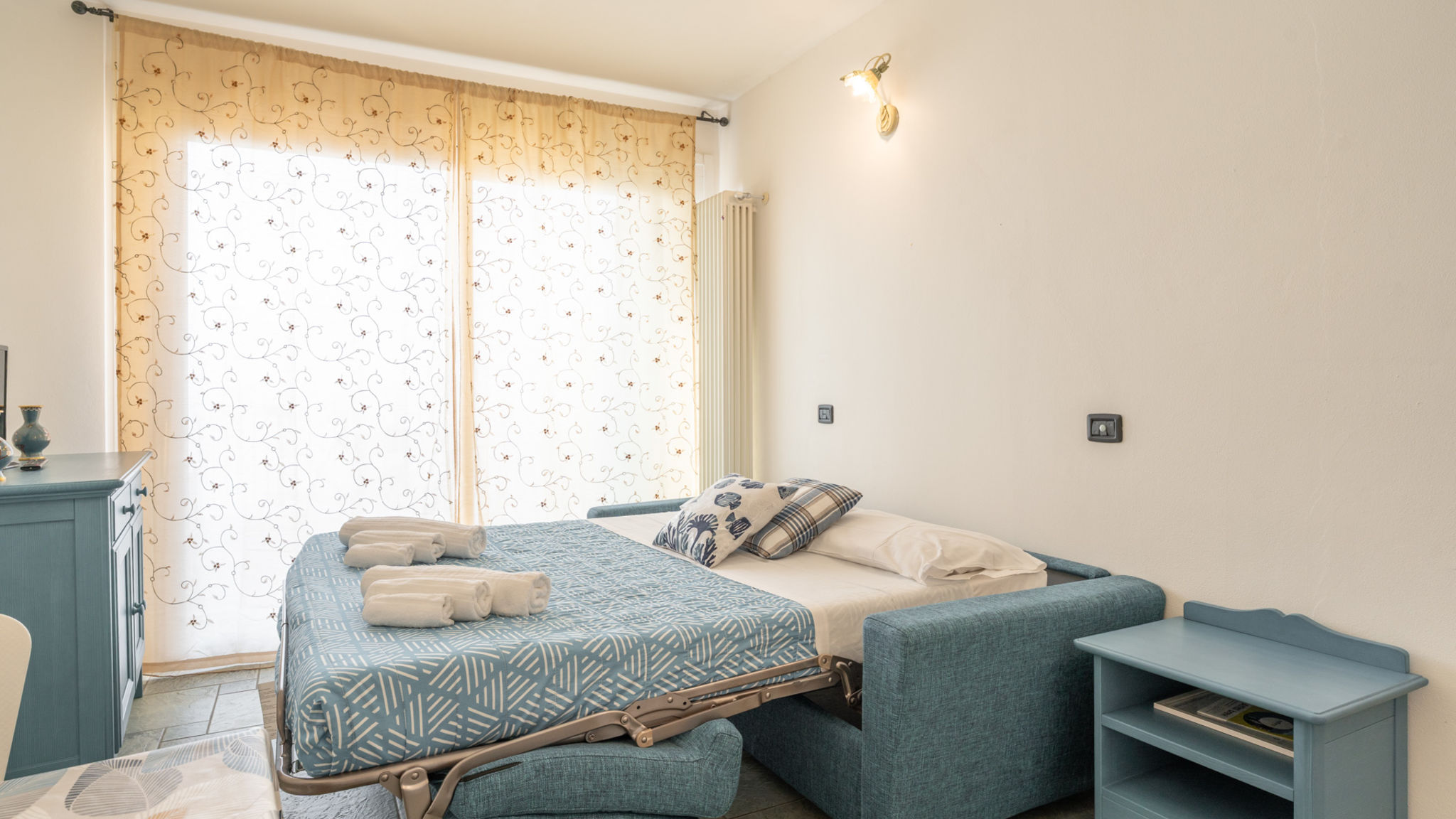 Italianway Bellano Glicine sul Lago - Breva