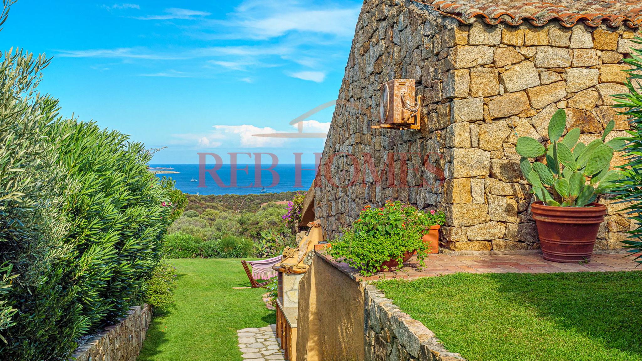 Italianway Olbia Domus de pedra