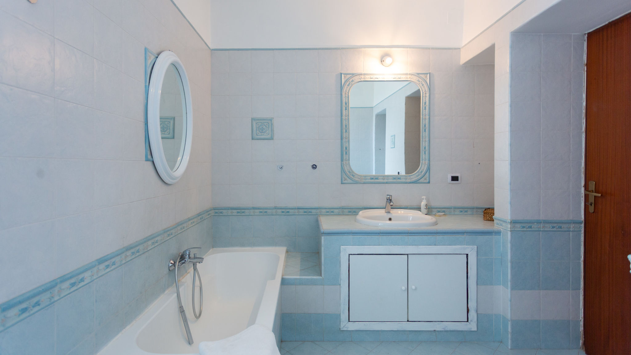 Italianway Napoli Vico Santa Maria del Pozzo 9