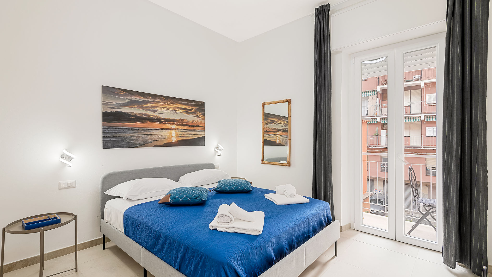 Italianway Monterosso al Mare Modern White Apt with AC and balcony