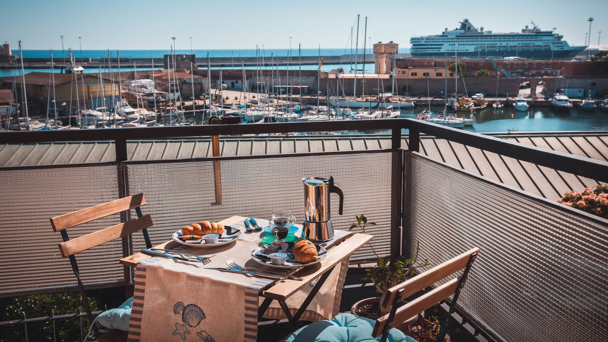 Italianway Civitavecchia Guest House Colors - Rosso Corallo (Doppia Deluxe)