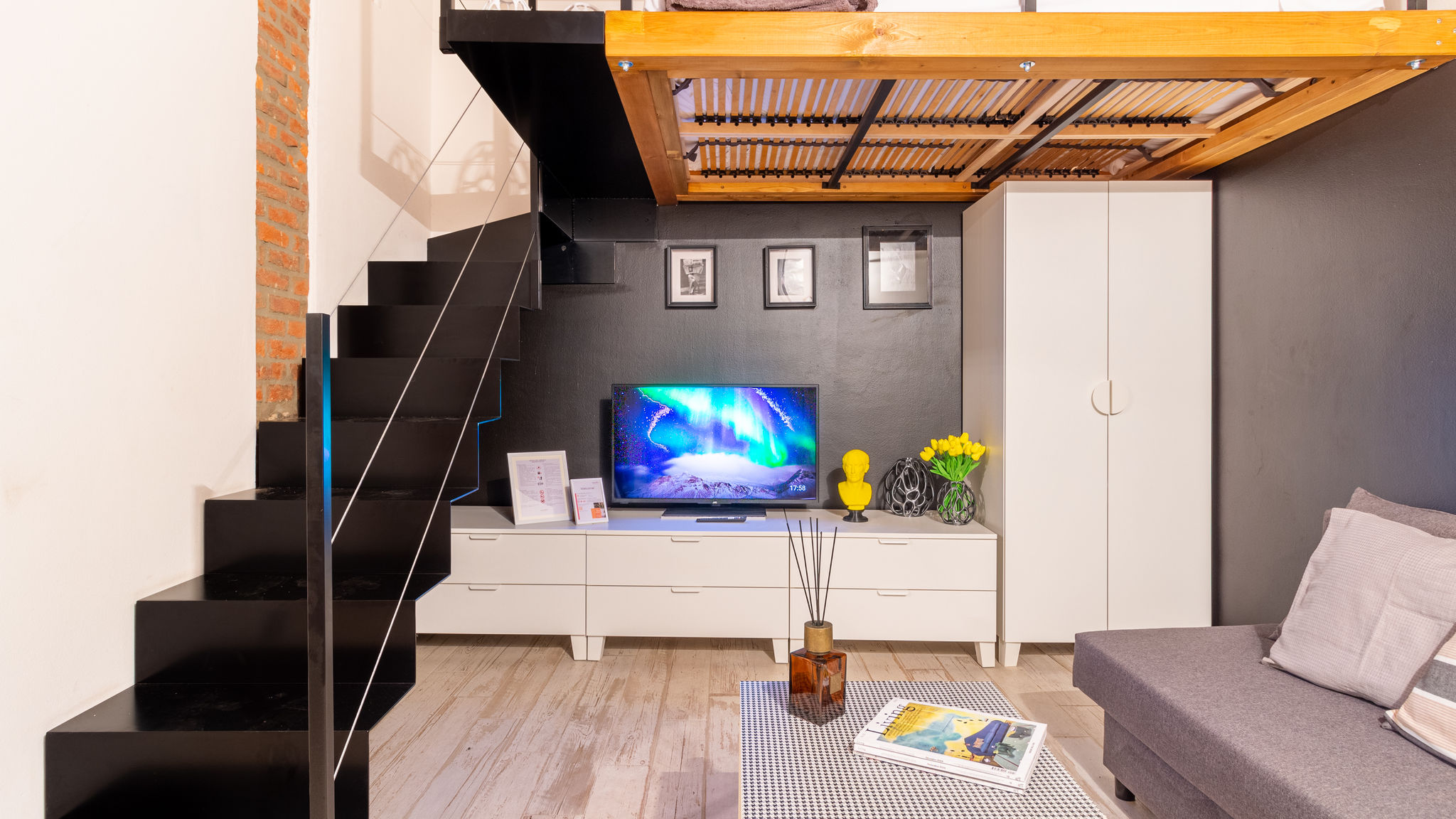 Houset Monza Casa Volturno by Houset