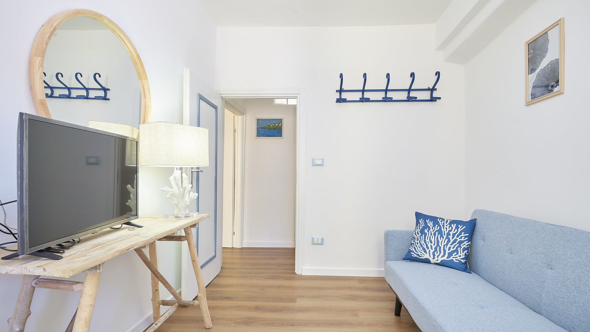 Italianway Albenga La Medusa Blu