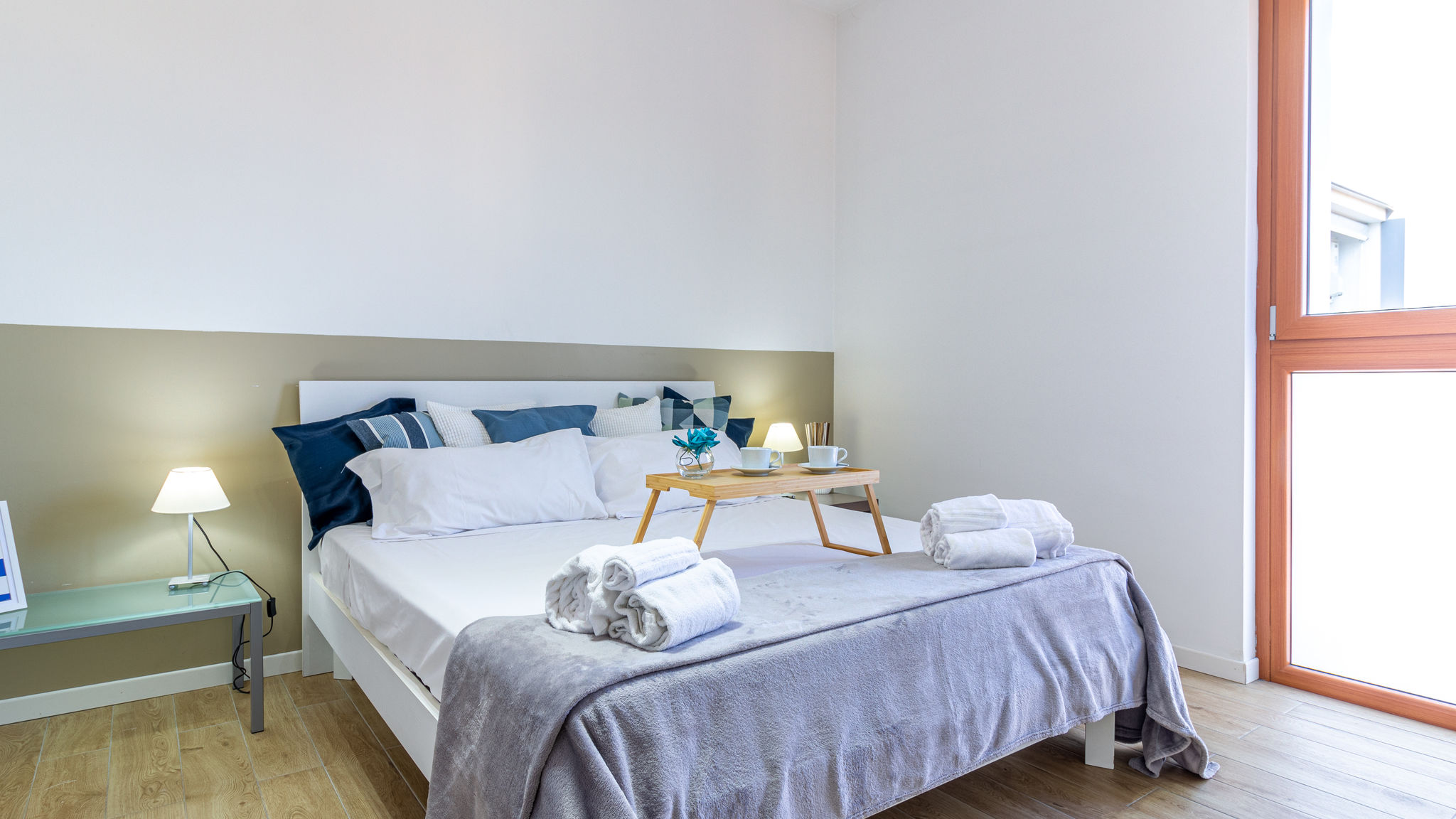 Italianway Vimercate Il quadrato blu