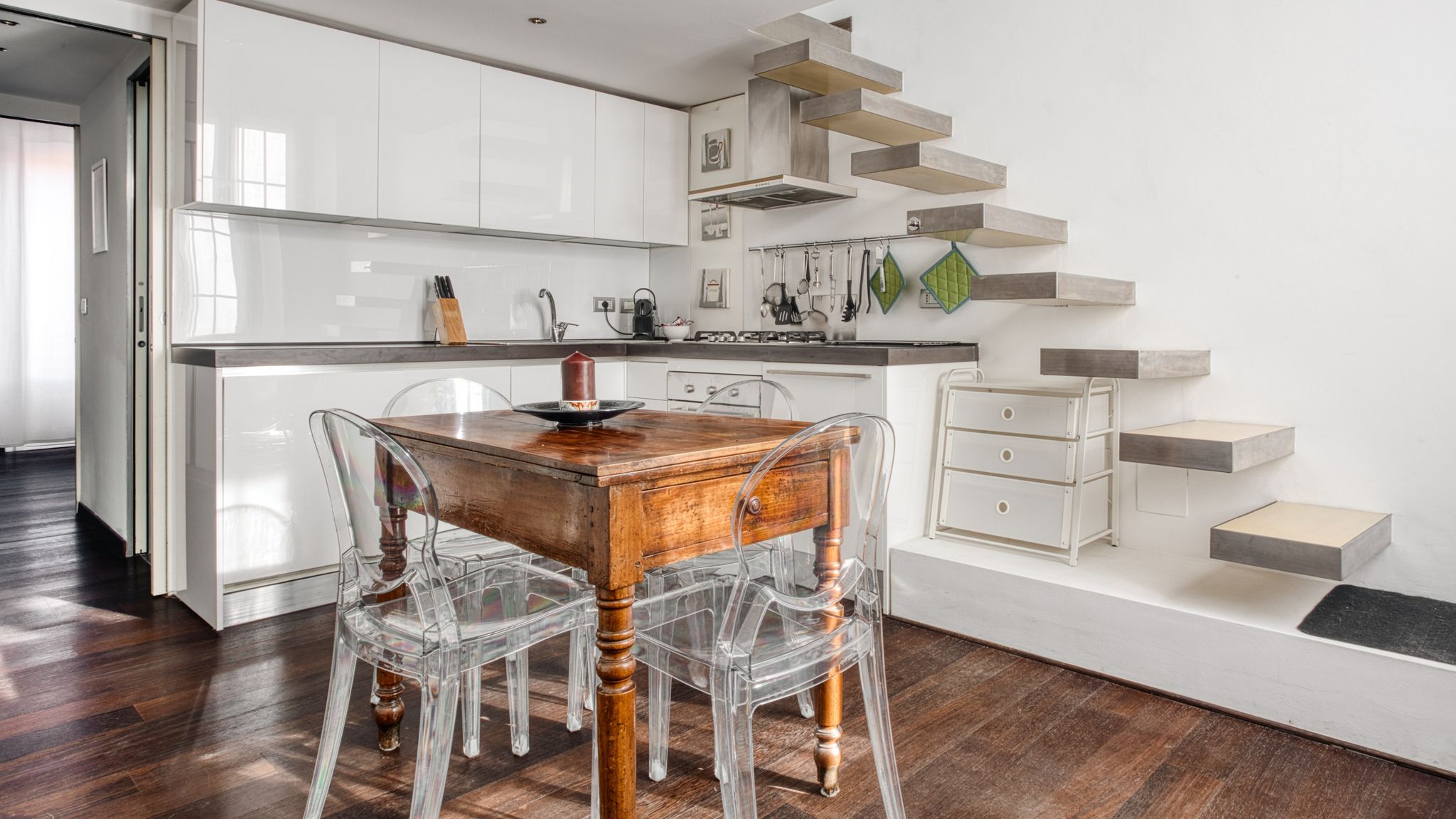 Italianway Milano Stylish Top-Floor apt; Milano Design Disctrict