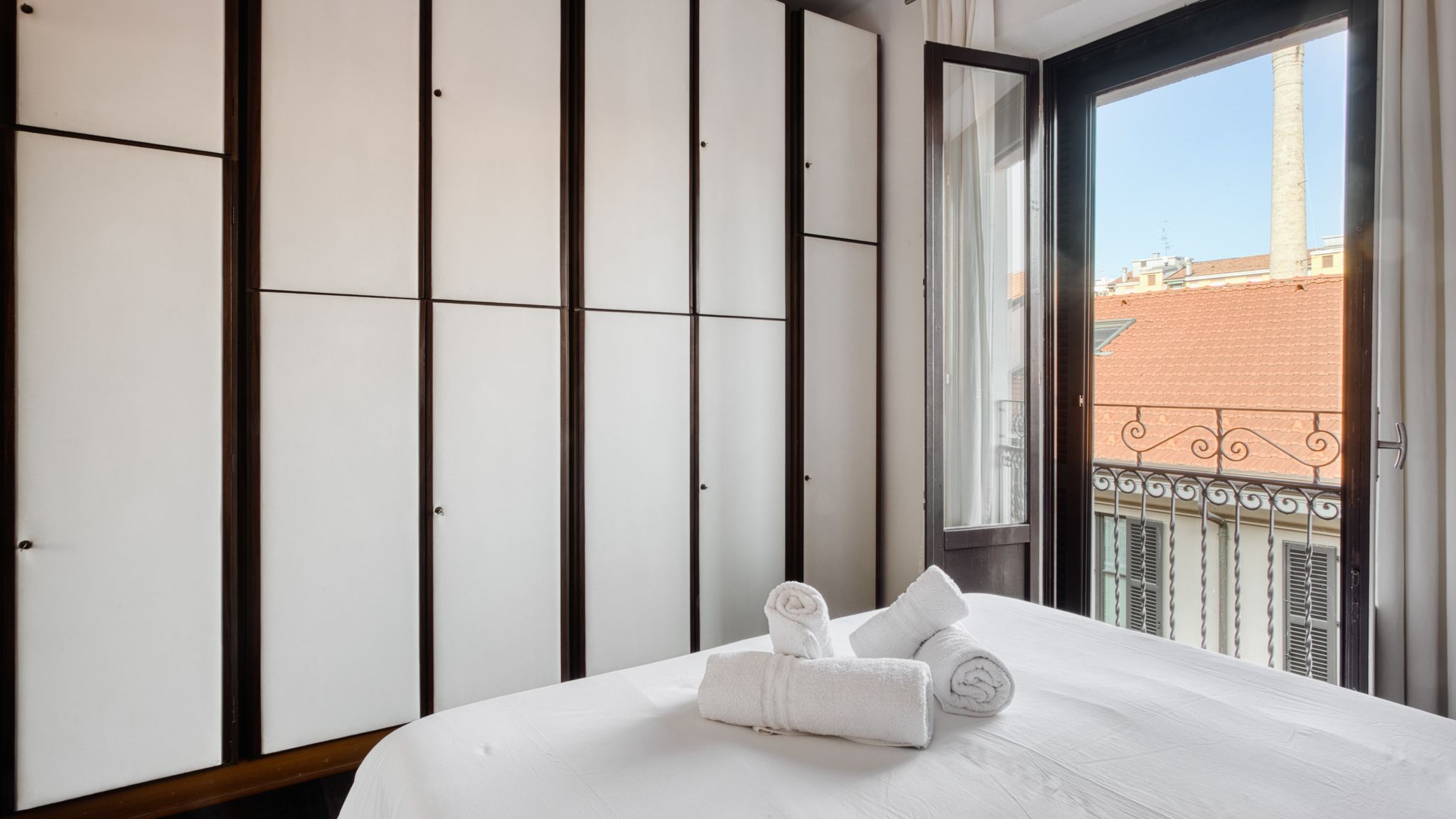 Italianway Milano Stylish Top-Floor apt; Milano Design Disctrict