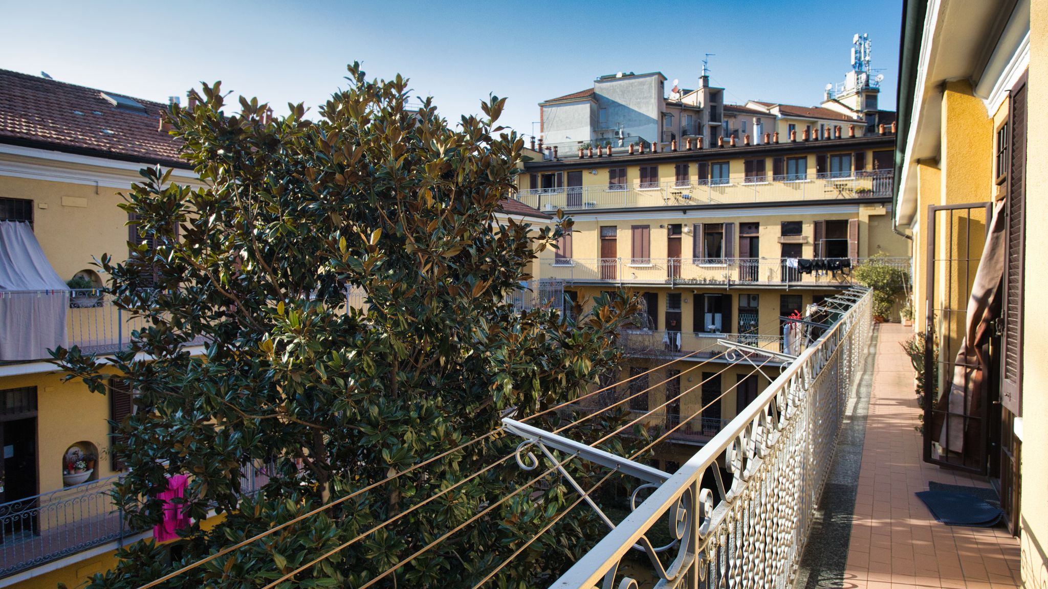 Italianway Milano Stylish Top-Floor apt; Milano Design Disctrict