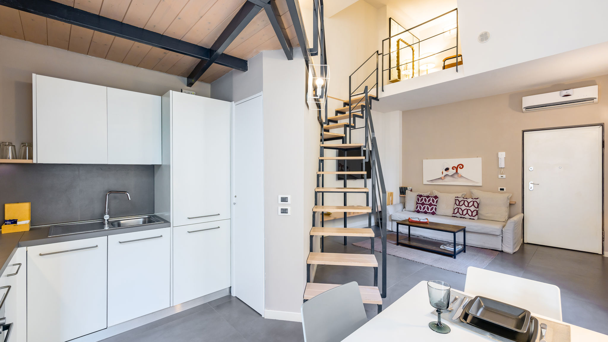 Napoliapartments.it (per Apt commercializzati) Napoli Highline Duomo Terrace by NapoliApartments