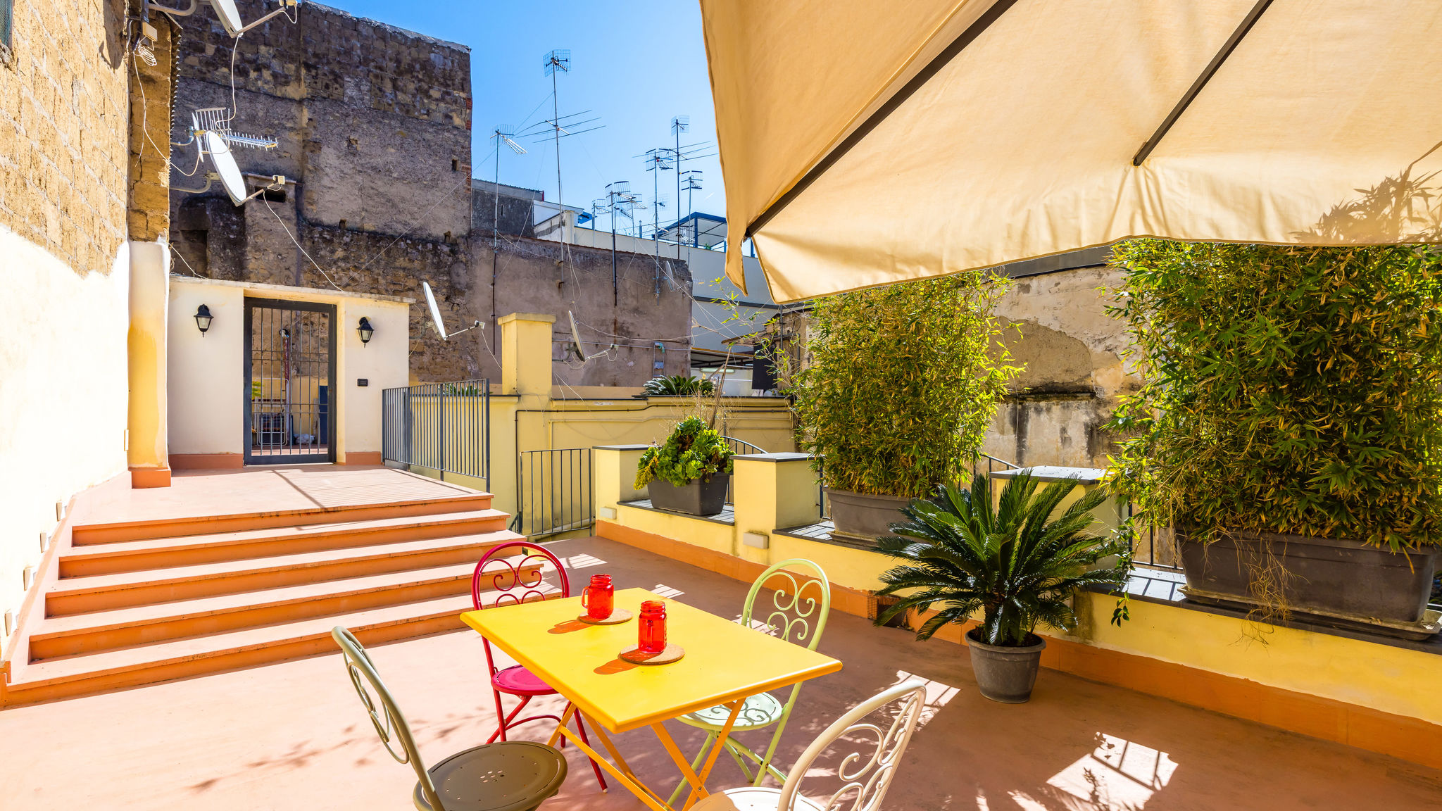Napoliapartments.it (per Apt commercializzati) Napoli Highline Duomo Terrace by NapoliApartments