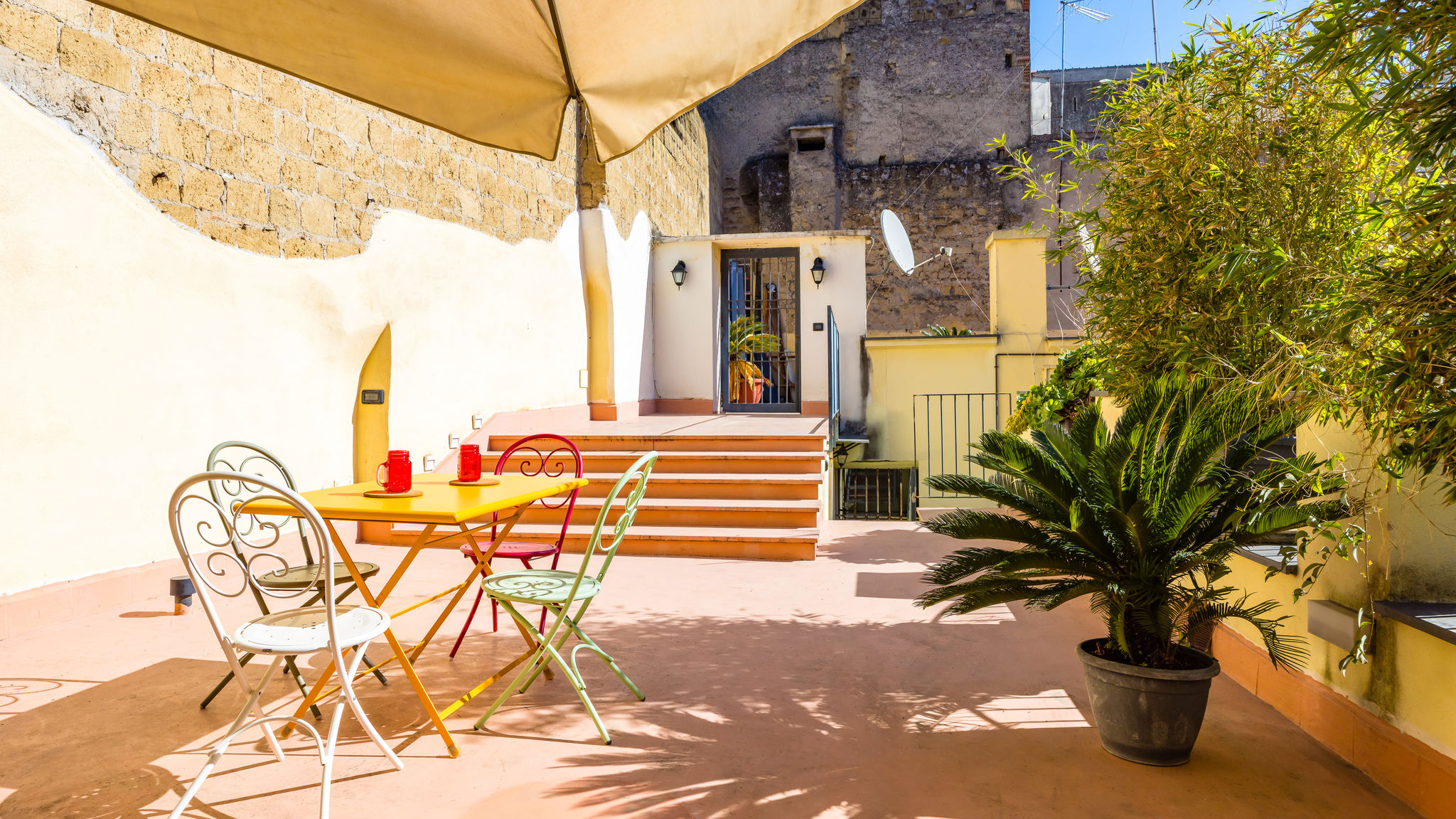 Napoliapartments.it (per Apt commercializzati) Napoli Highline Duomo Terrace by NapoliApartments