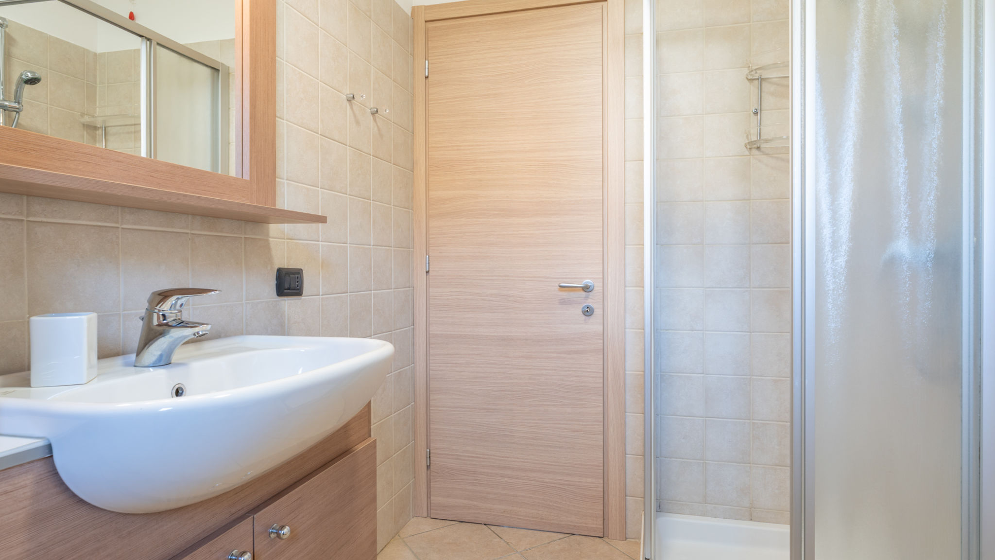 Italianway Gravedona ed Uniti Como Lake Nest