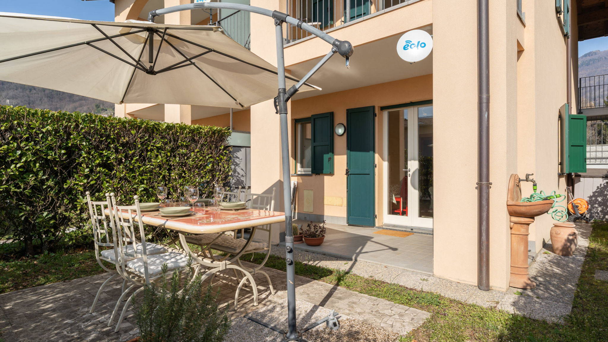 Italianway Gravedona ed Uniti Como Lake Nest