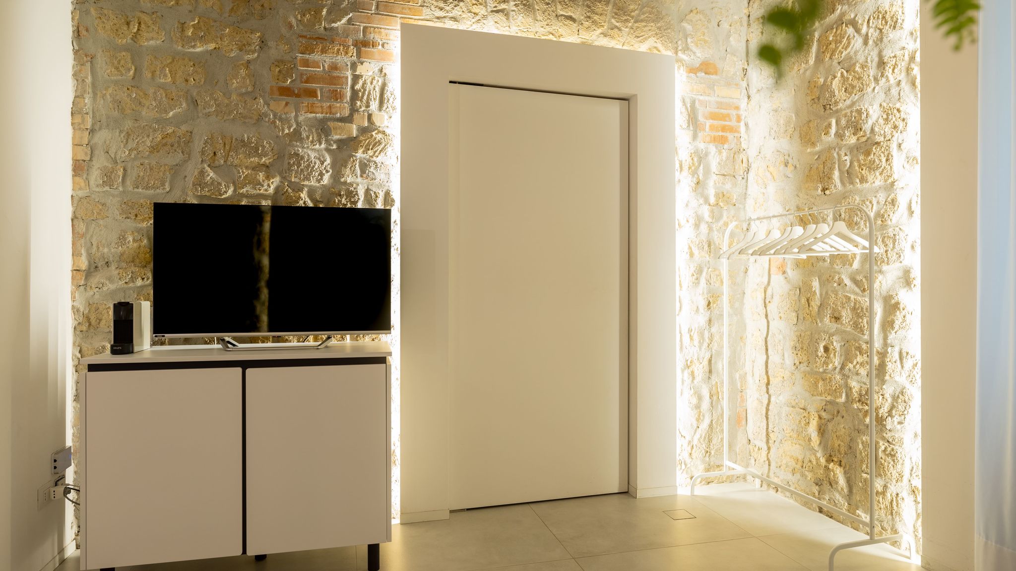 Napoliapartments.it (per Apt commercializzati) Napoli Montecalvario 34 by NapoliApartments
