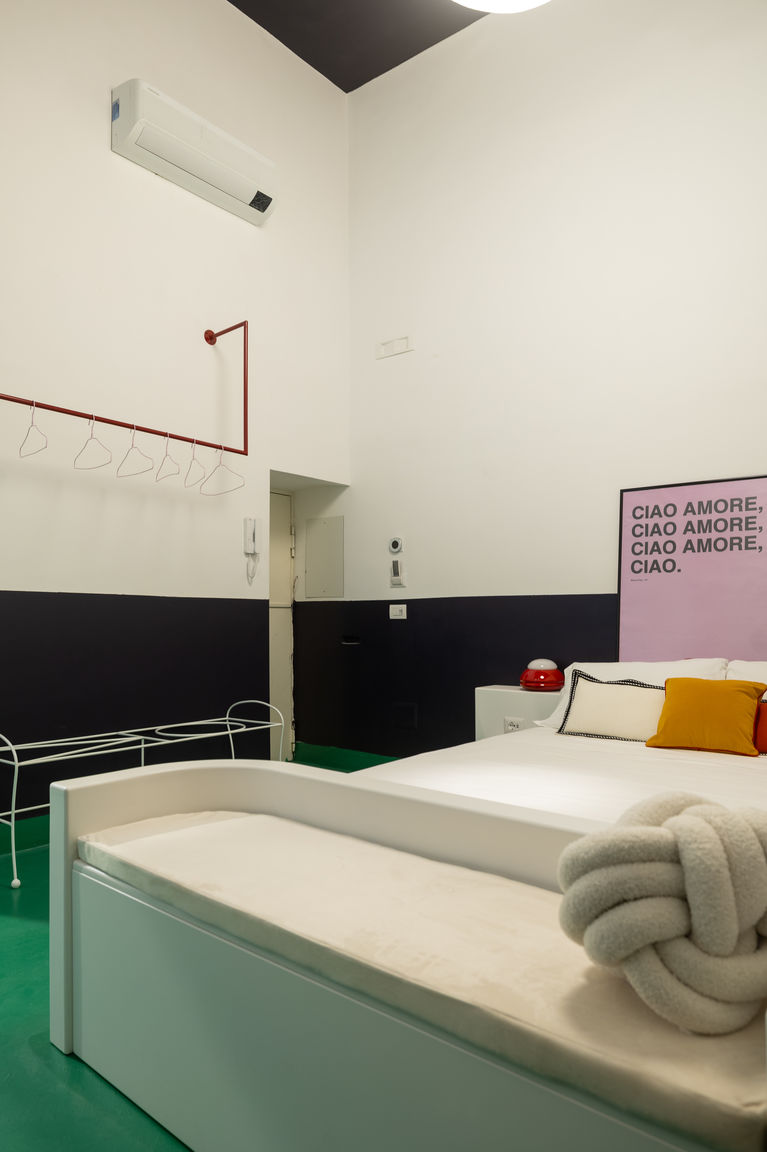 Napoliapartments.it (per Apt commercializzati) Napoli Montecalvario 34 by NapoliApartments