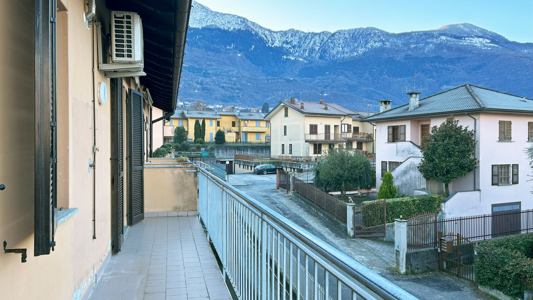 Italianway Colico NOLA HOUSE 450 mt from the Lake