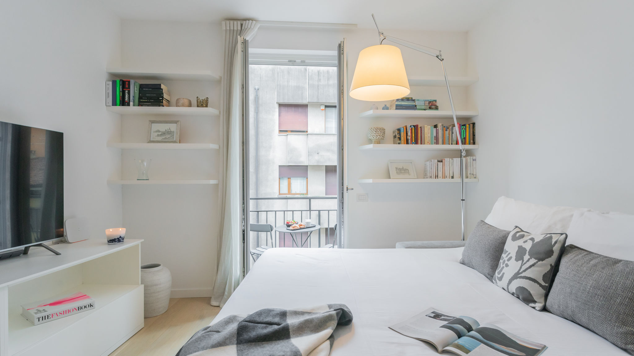 Italianway Como Central & White Apartment