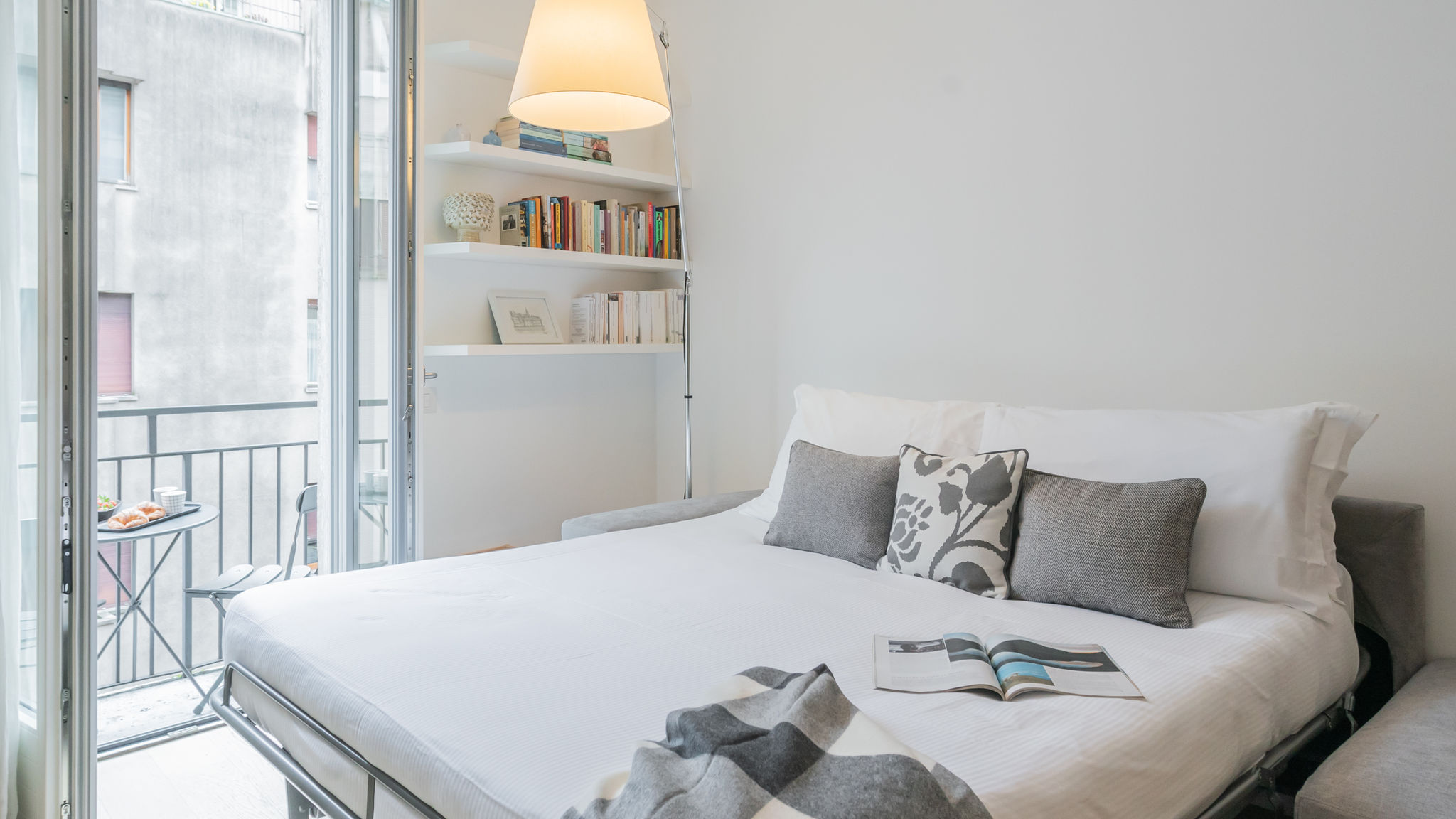 Italianway Como Central & White Apartment