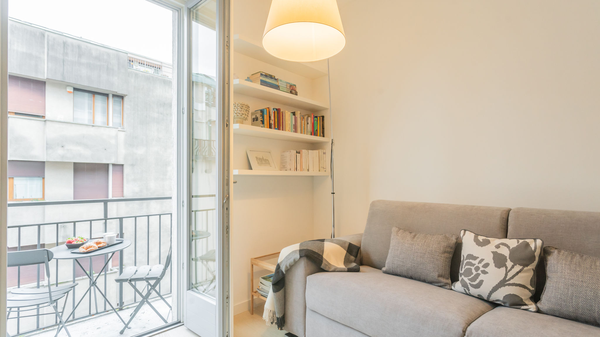 Italianway Como Central & White Apartment