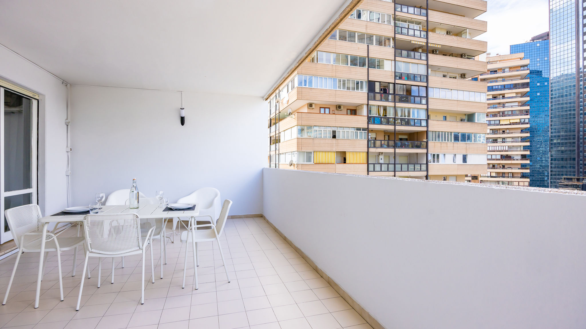 Italianway Napoli Casa Kenzo with parking by NapoliApartments