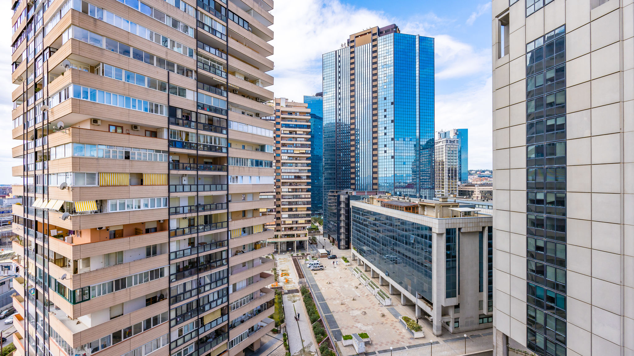 Italianway Napoli Casa Kenzo with parking by NapoliApartments