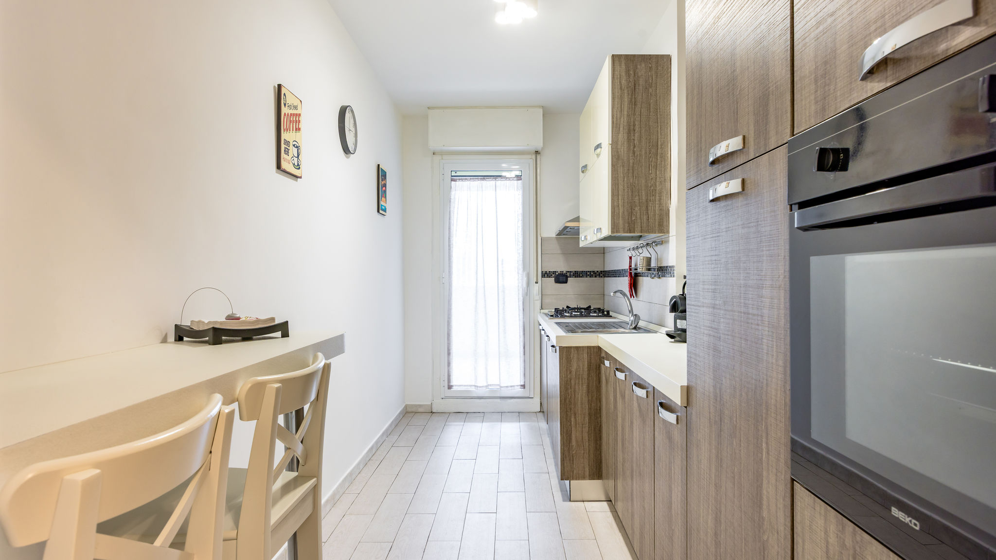 Italianway Napoli Casa Kenzo with parking by NapoliApartments