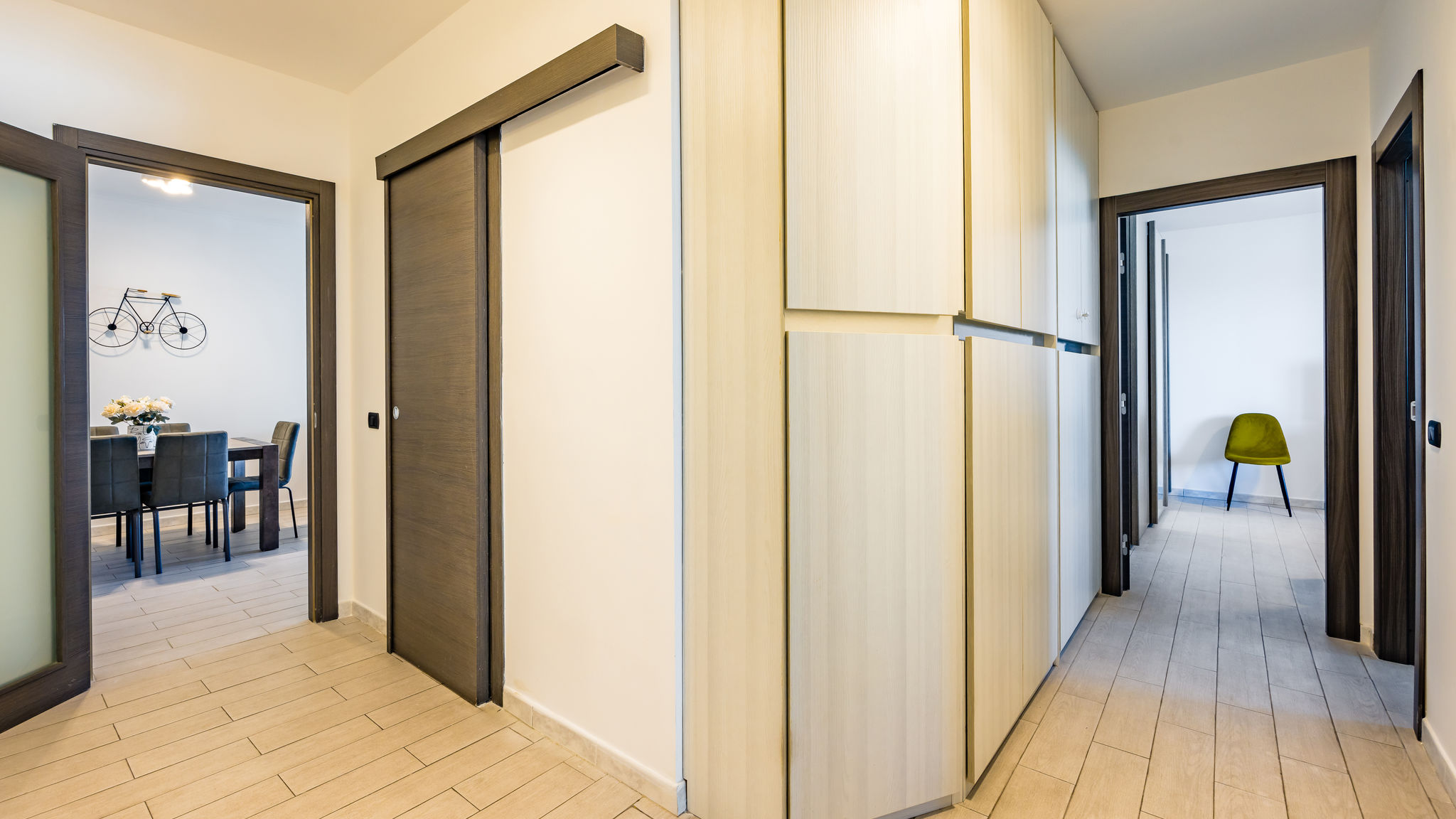 Italianway Napoli Casa Kenzo with parking by NapoliApartments