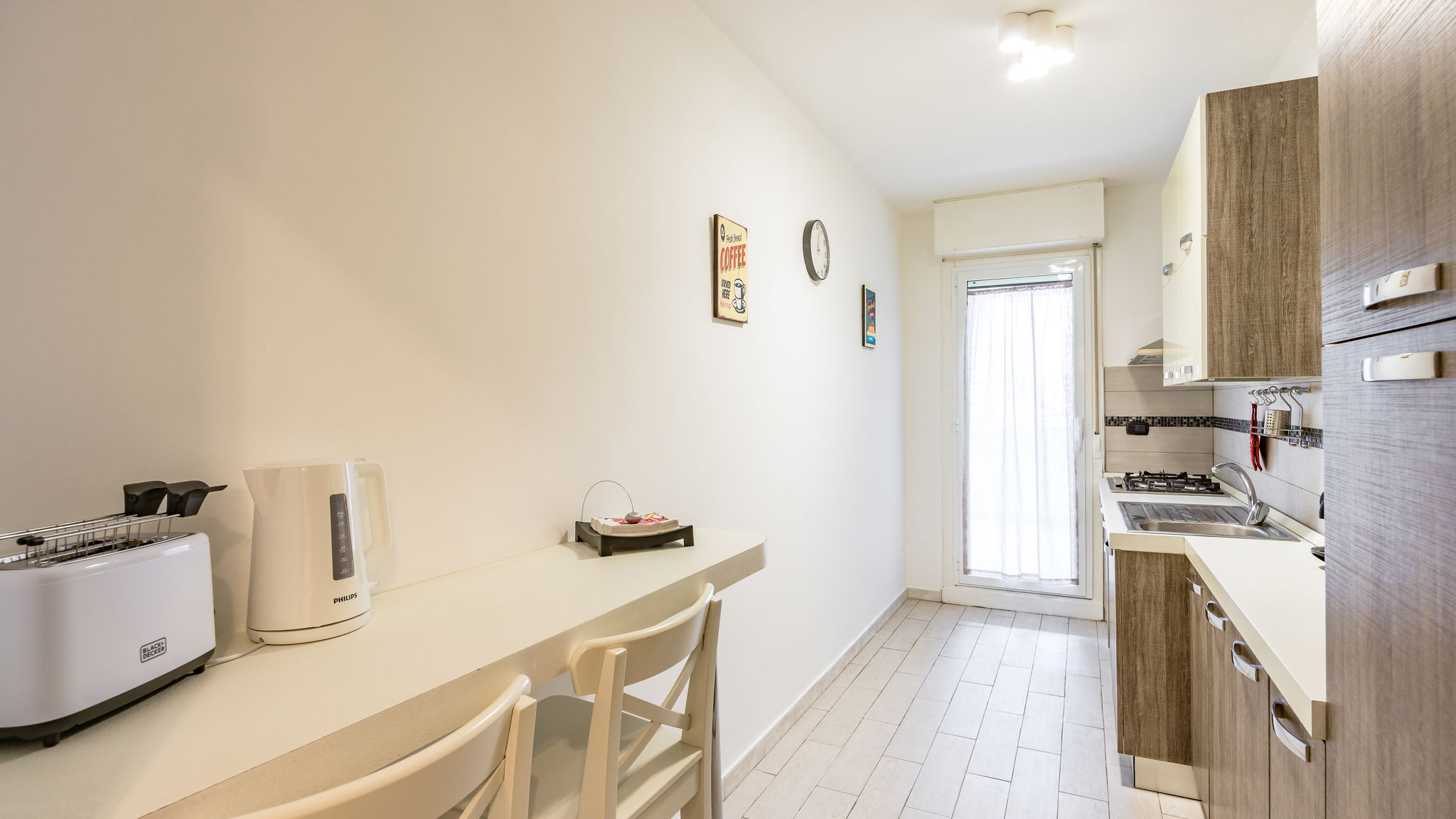 Italianway Napoli Casa Kenzo with parking by NapoliApartments