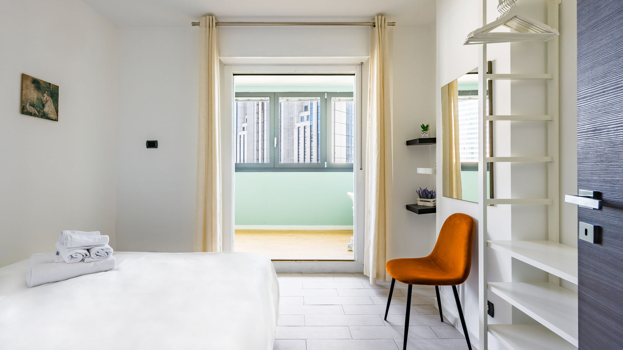 Italianway Napoli Casa Kenzo with parking by NapoliApartments